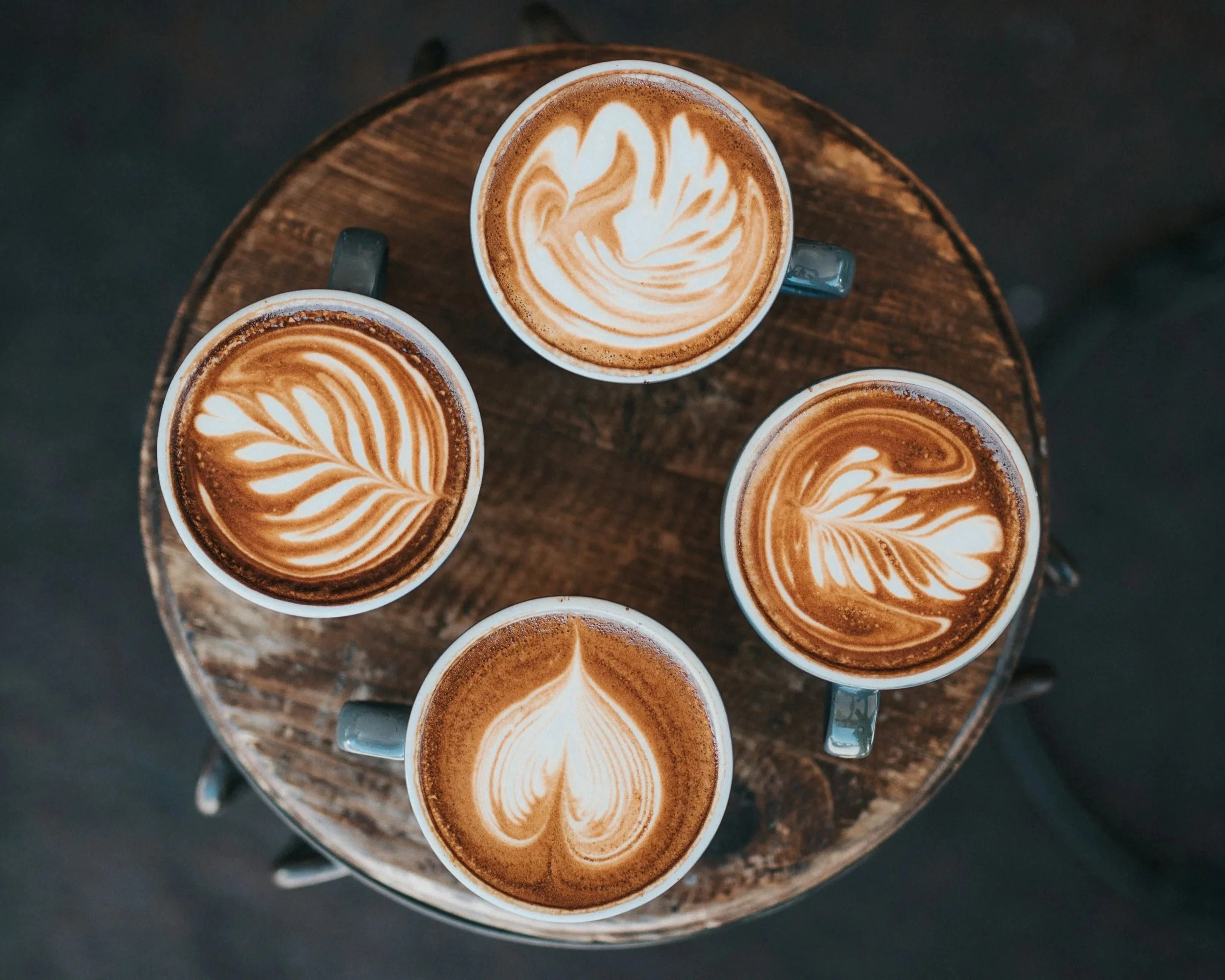 El efecto del café sobre la salud cardiovascular no depende solo de la cantidad que se consume. El tipo de preparación y la dosis diaria de cafeína también influyen en sus posibles beneficios y riesgos.