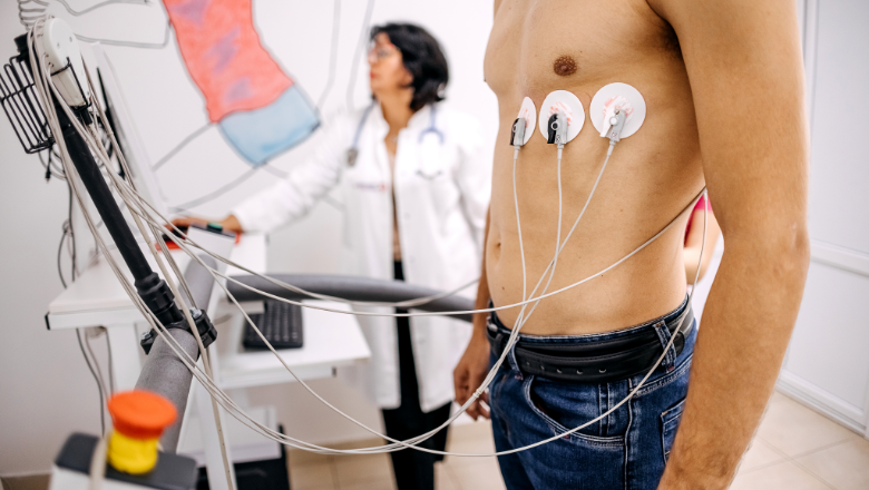 El nuevo estudio británico combinó electrocardiogramas, resonancias cardiacas y biomarcadores sanguíneos para detectar alteraciones silenciosas asociadas con la inflamación crónica.