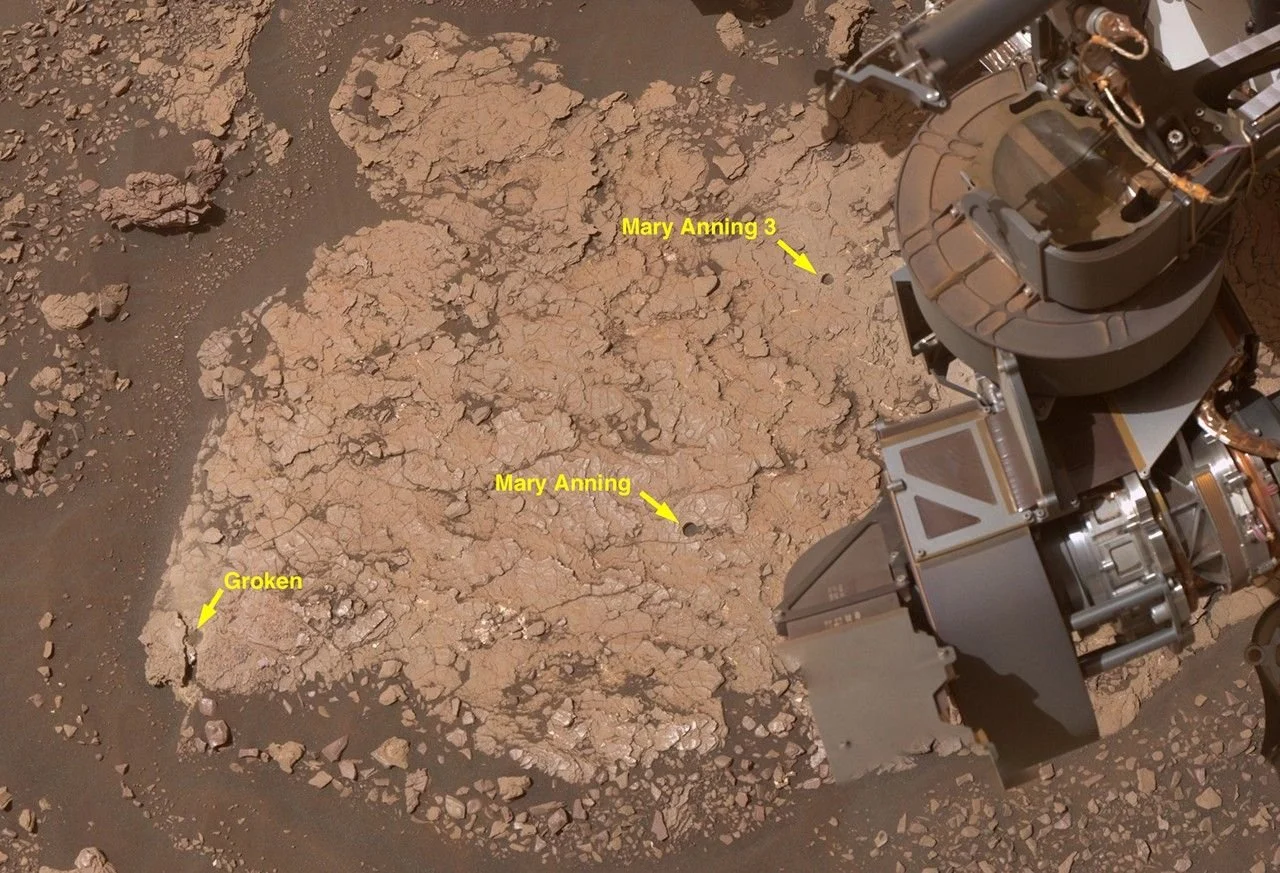 Ubicación de las muestras donde el róver Curiosity perforó tres rocas en su salida de la región de Glen Torridon (Marte). El análisis de estos materiales reveló una diversidad de moléculas orgánicas en el planeta rojo.