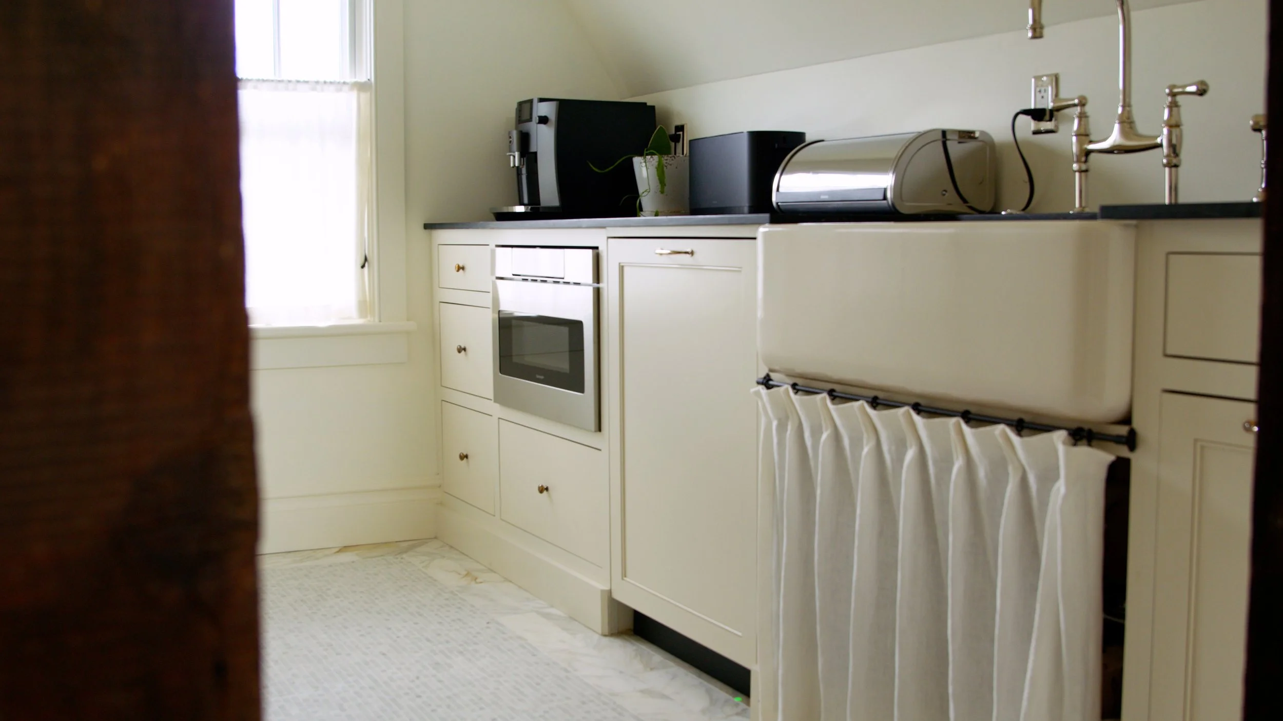 ROMBERWORKS_WARRENTOWNHOUSE.00_00_57_14.Still020.jpg