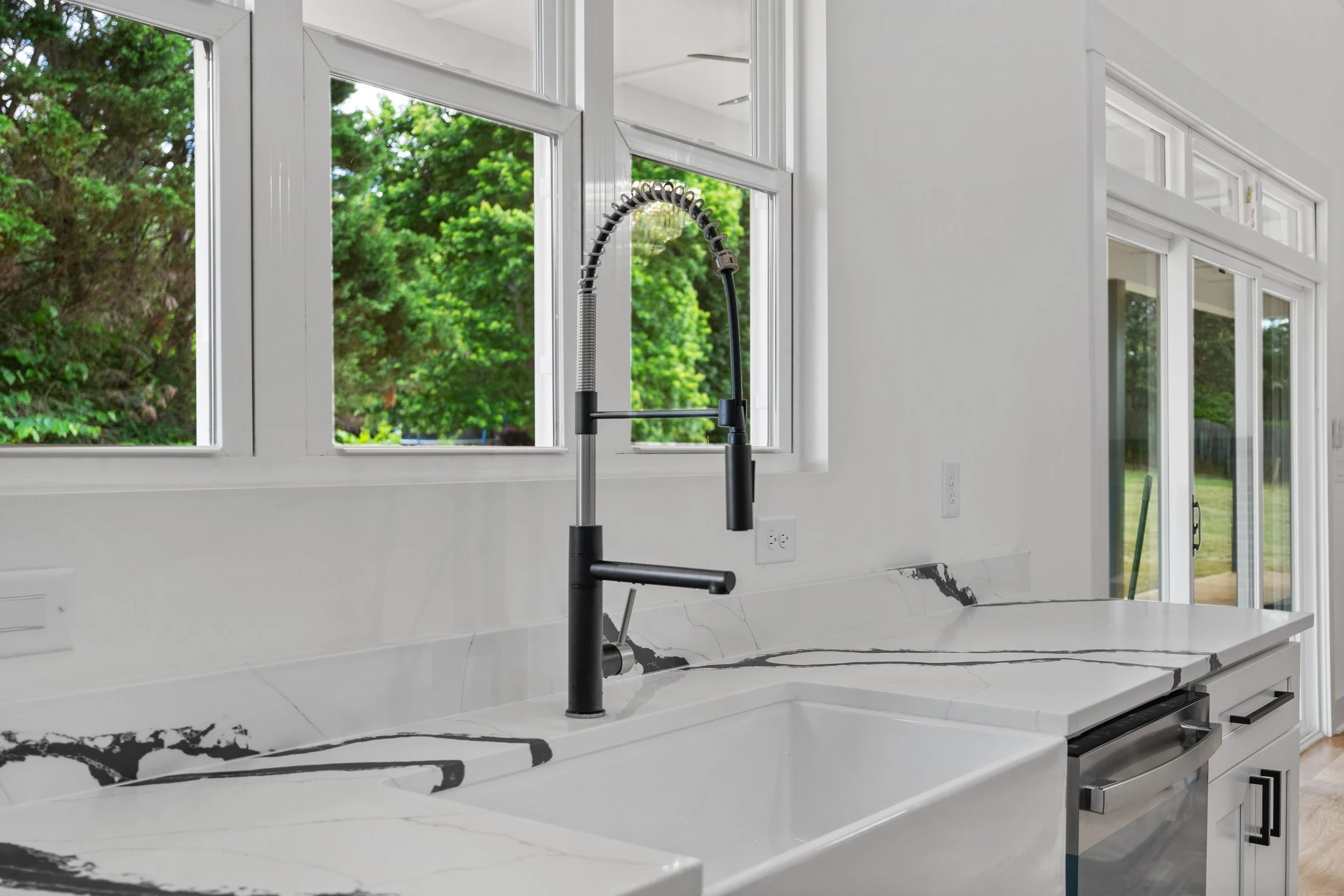 5425 Landseer Way-10.jpg