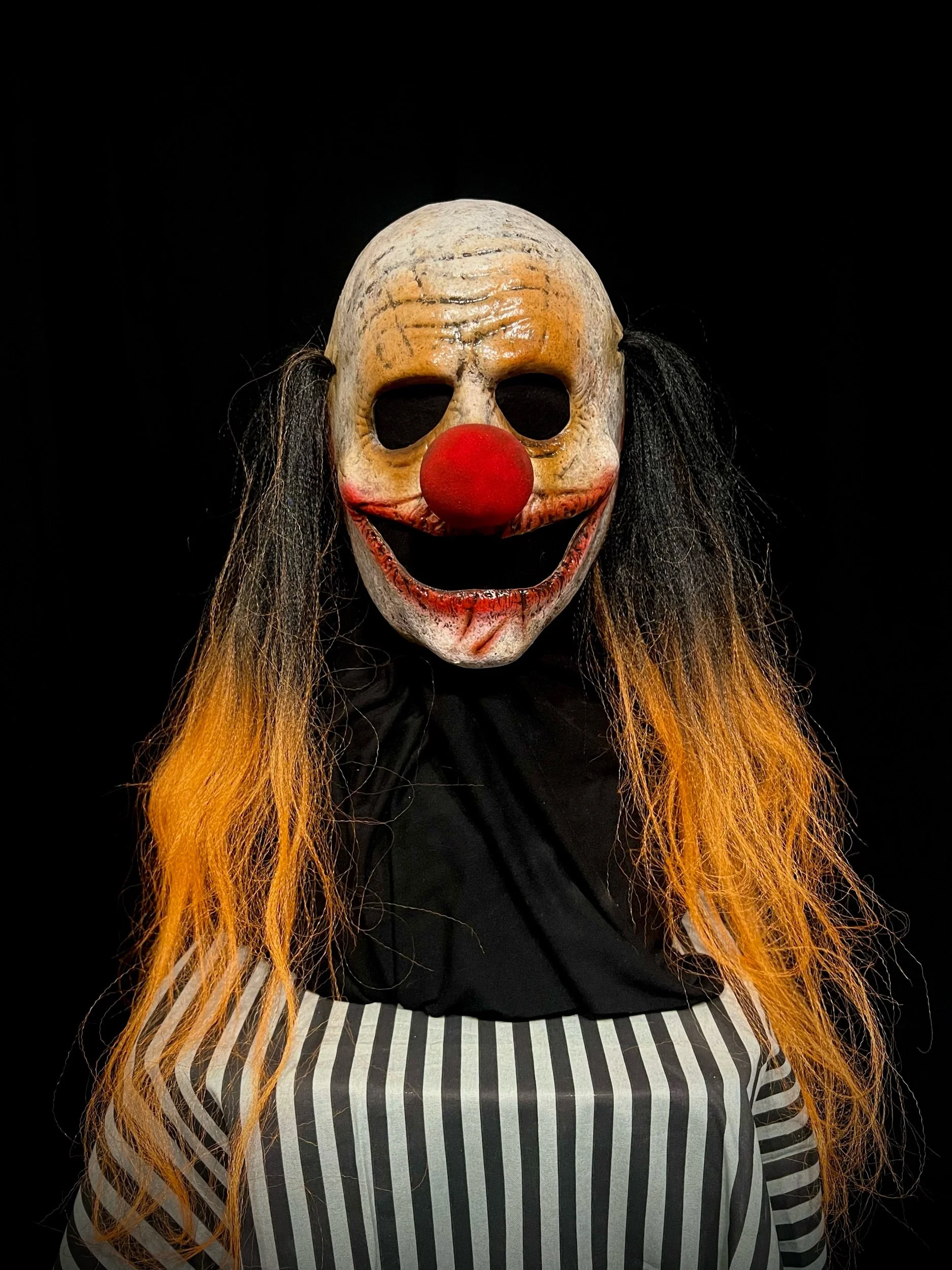 Lacerate Latex Mask