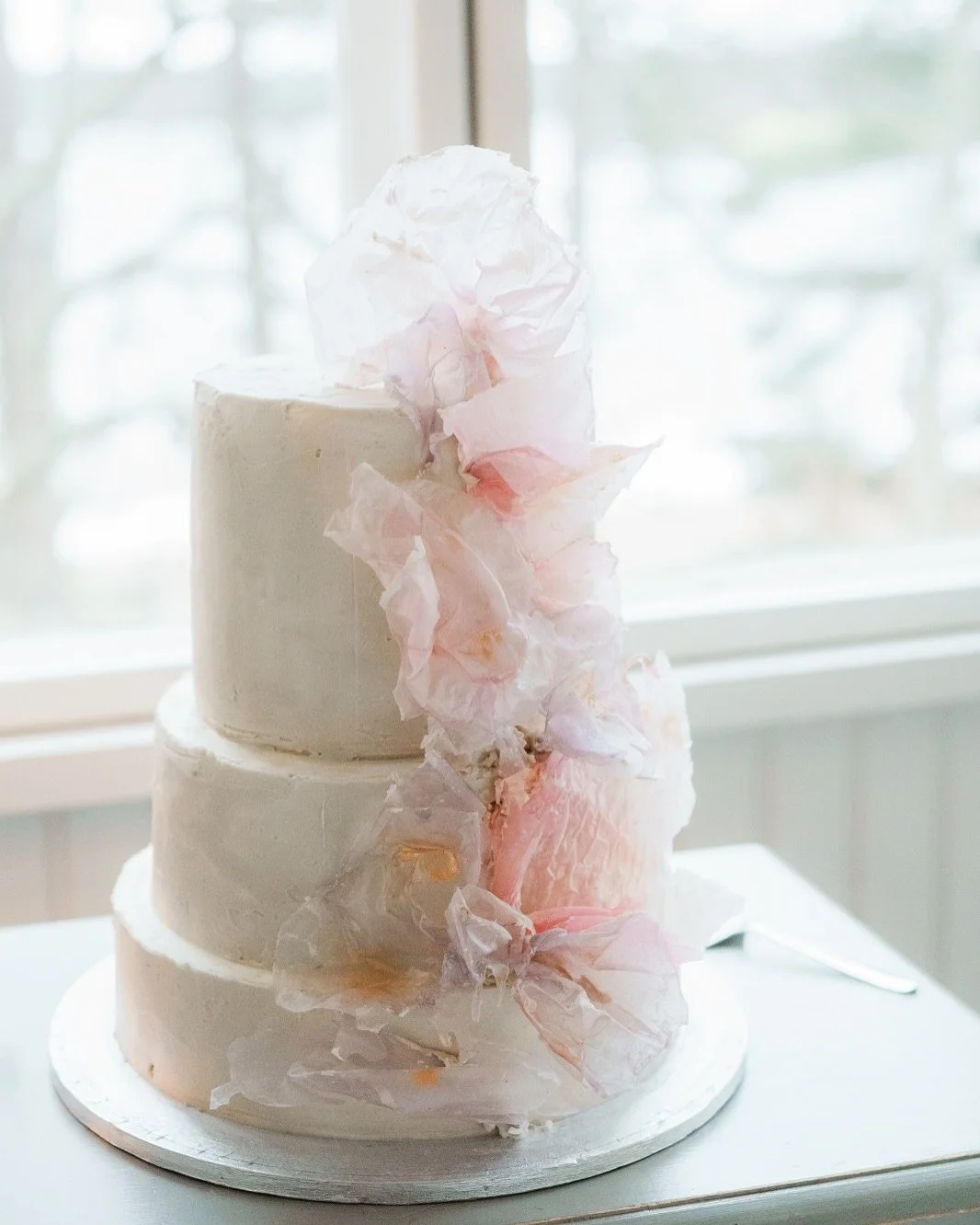 I Do.

&mdash;&mdash;&mdash;&mdash;&mdash;&mdash;

Credits:
Valokuvaajat @studiohappymoment 
Morsiamen kukat @trinsaflowers 
Make up&amp;hair @hennariikkamuah 
H&auml;&auml;kakku @leipomomakusta 
Stailaaja @zinniadesign.fi 
Kuvauspaikka @villafuruvik