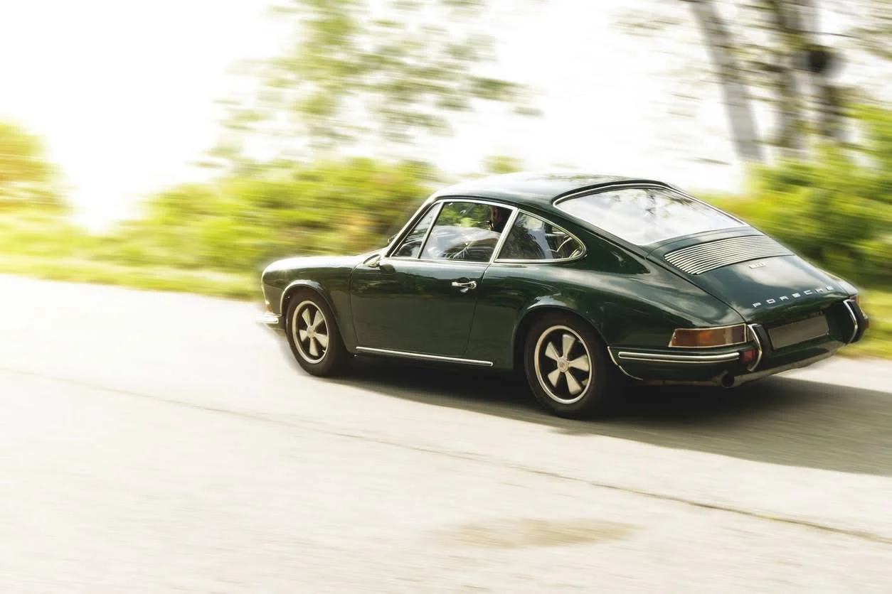 With the Vintage-Car Enthusiasts at Lime Rock