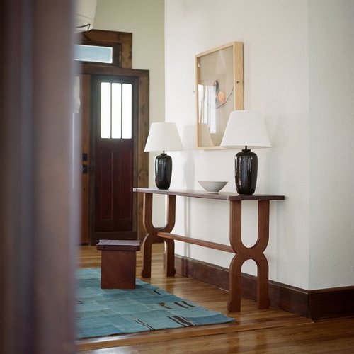 Axel Console by Muhly