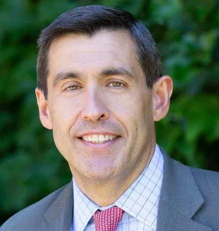 Luis M. Viceira, Professor & Senior Associate Dean