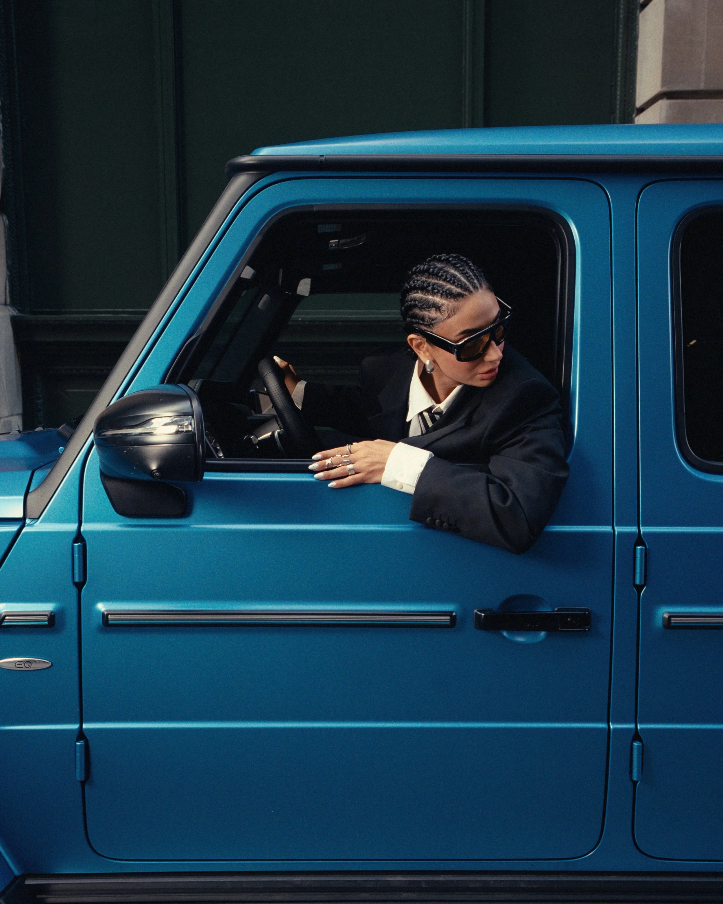 Still 2025-12-15 183330_1.1.1.jpg