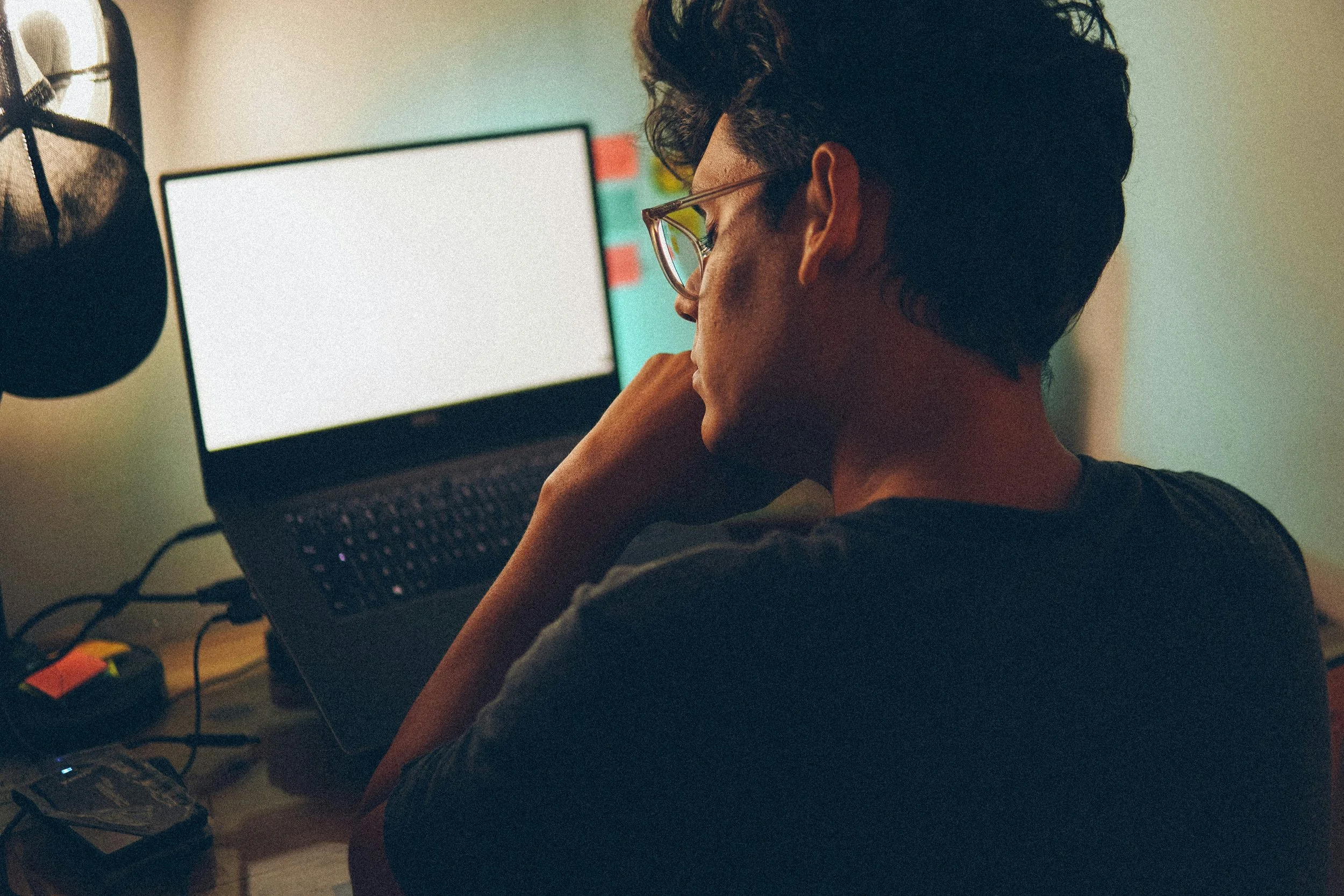 Signs of High-Functioning Depression (Even If You're Still Showing Up)