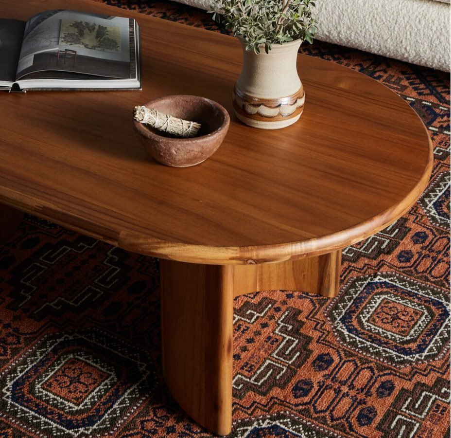 Arriving soon! The Paden coffee table - this oval top with crescent-shaped legs brings an organic presence to the living room.

Dimensions - 51w 27d 17h

#districtchicago #shopsmallbusiness #shoplocal #supportsmallbusiness #livingroomdecor #livingroo