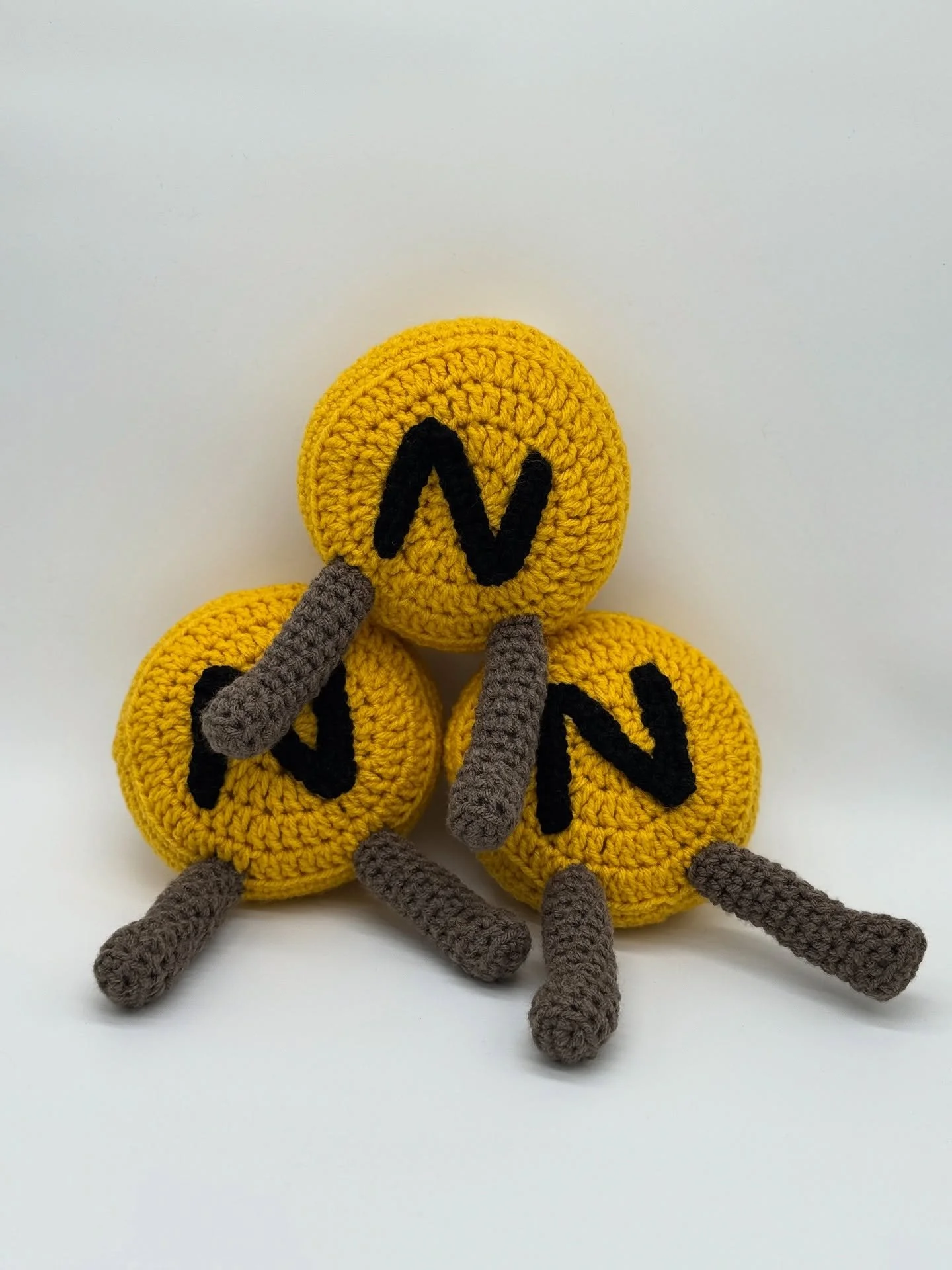 realizing i did a whole crochet photo shoot last month and then promptly forgot about it, so you’ll be seeing more of these soon lol xoxo
#crochet #amigurumi #nycsubway