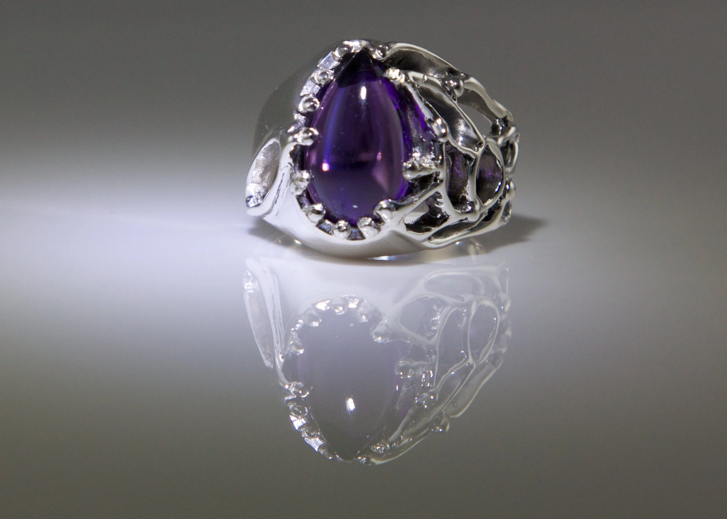 Amethyst - Nestor - cab.jpg