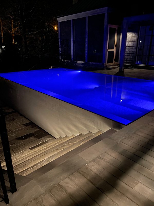 ArtisanPools_LawsonProject_NightLighting.jpg