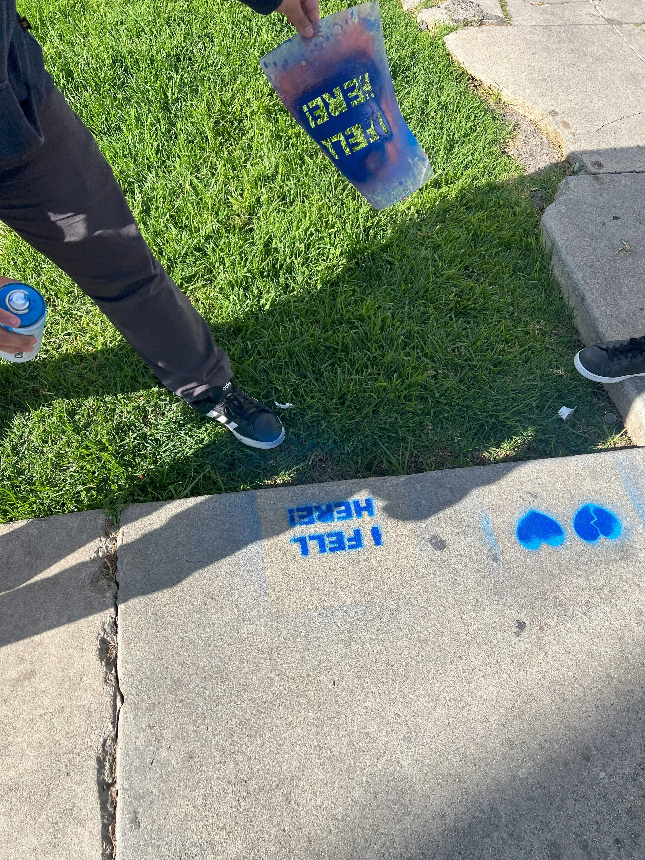 sidewalk chalk spray