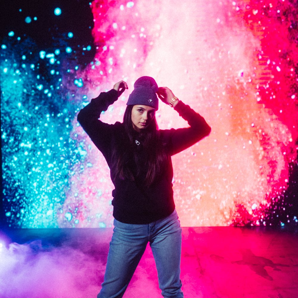 211111_0049_HOODIE-1_BLACK_BASIC-1_8332_1X1_1000p.jpeg