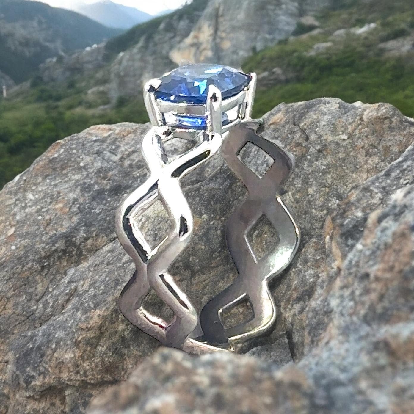 https://i.etsystatic.com/54651936/r/il/8f06f8/6650966243/il_fullxfull.6650966243_5xn2.jpg