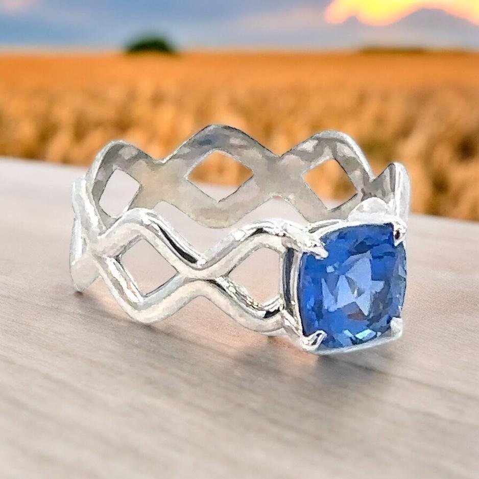 https://i.etsystatic.com/54651936/r/il/2bc71c/6650966265/il_fullxfull.6650966265_lvfp.jpg