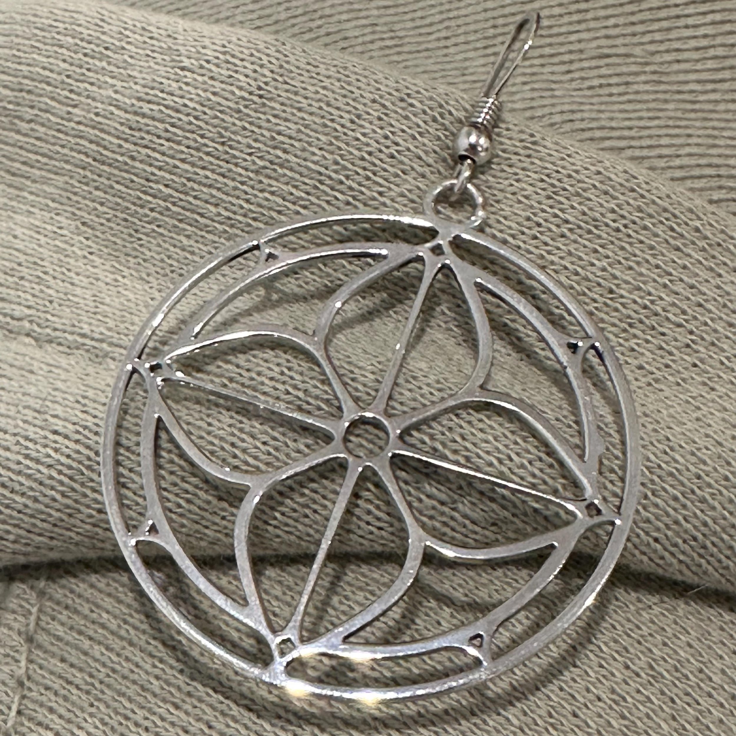 https://i.etsystatic.com/54651936/r/il/97d8a4/6602824976/il_fullxfull.6602824976_8t0e.jpg