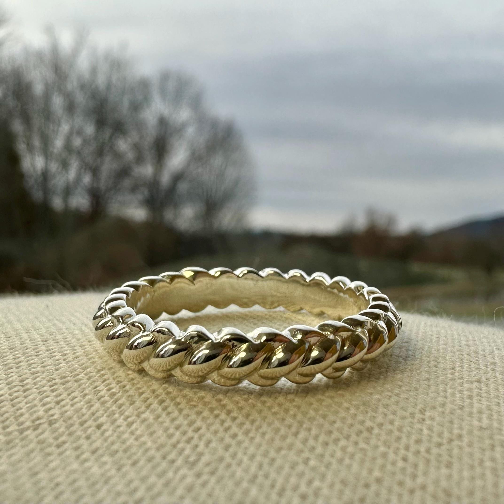 https://i.etsystatic.com/54651936/r/il/79eb03/6600292896/il_fullxfull.6600292896_qbqn.jpg