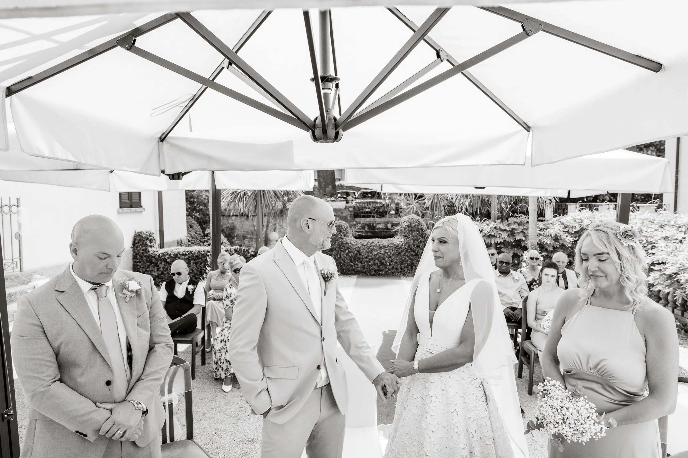 Hilary &amp; Nik: A Romantic Little Wedding in Bellagio, Lake Como