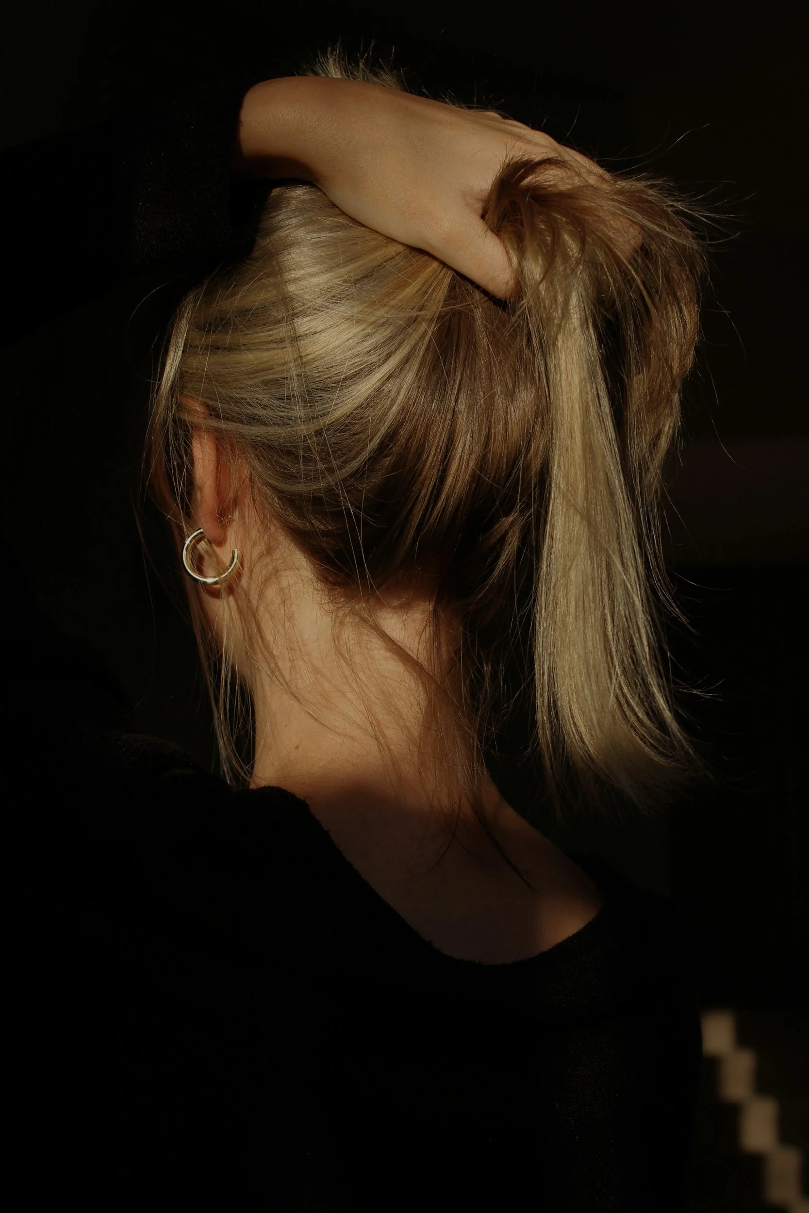 Best Blonde Services for Summer: Sun-Kissed Glow ☀️