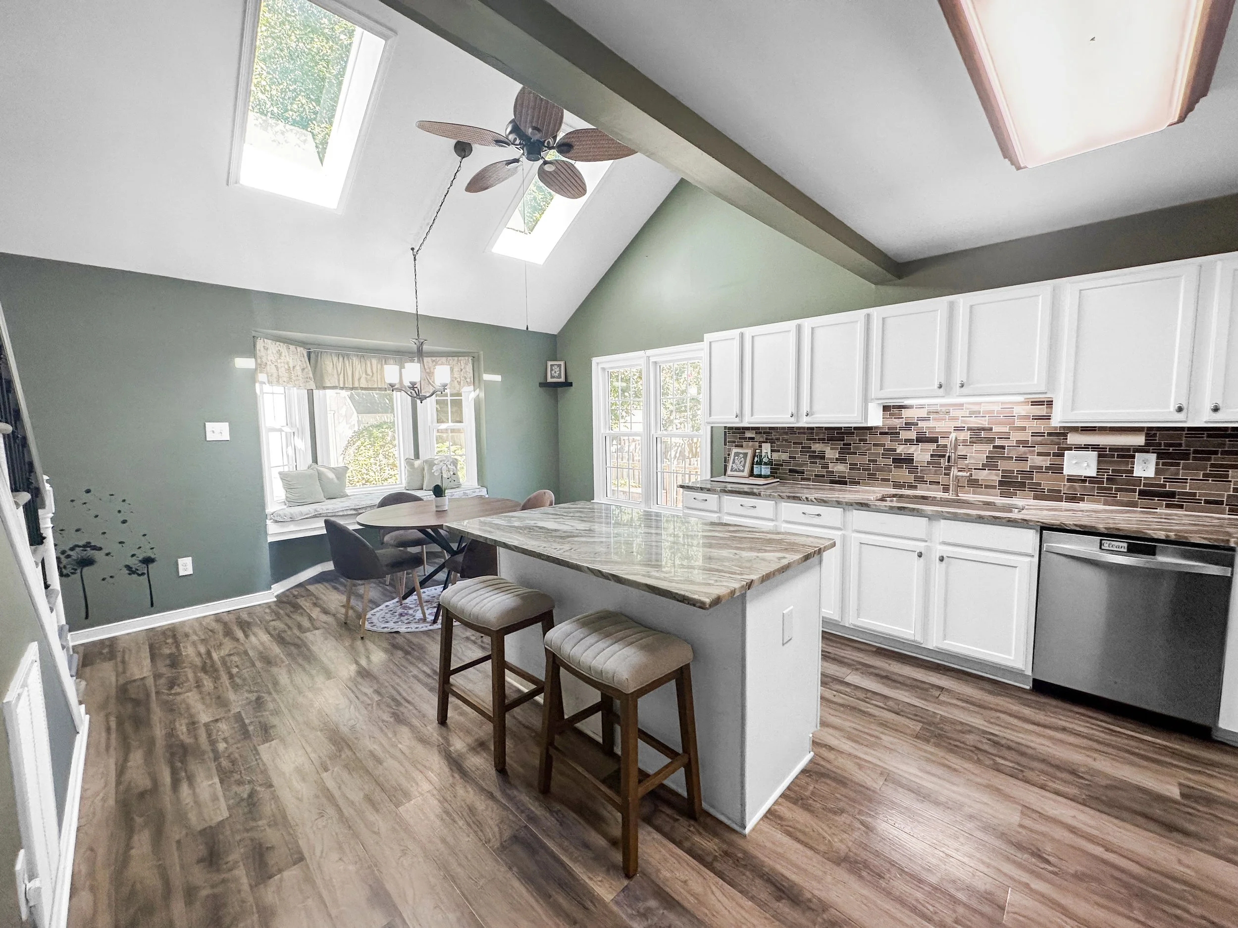 9 - Kitchen _ 2.jpg