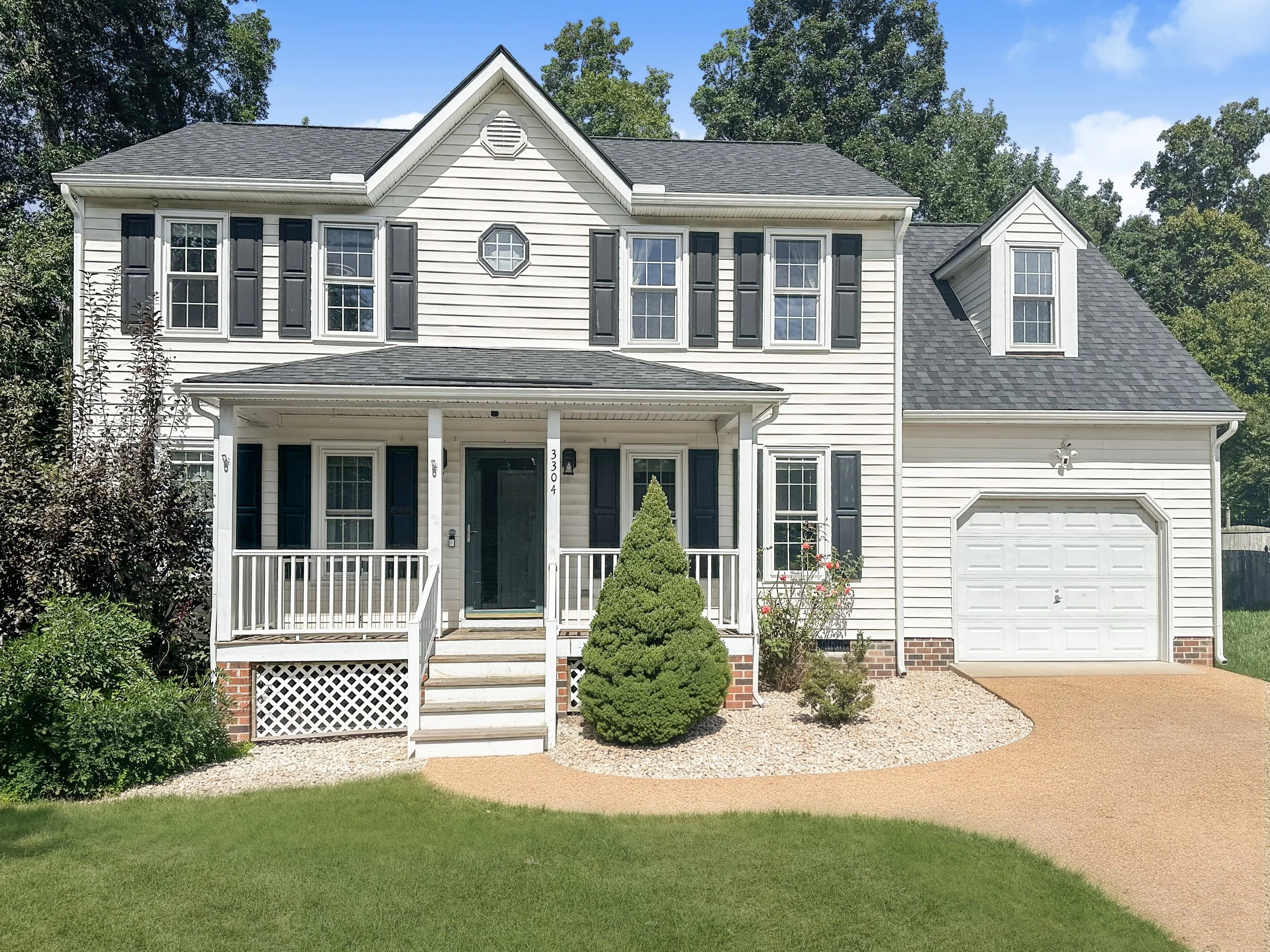 1 - Exterior Front - 5.jpg