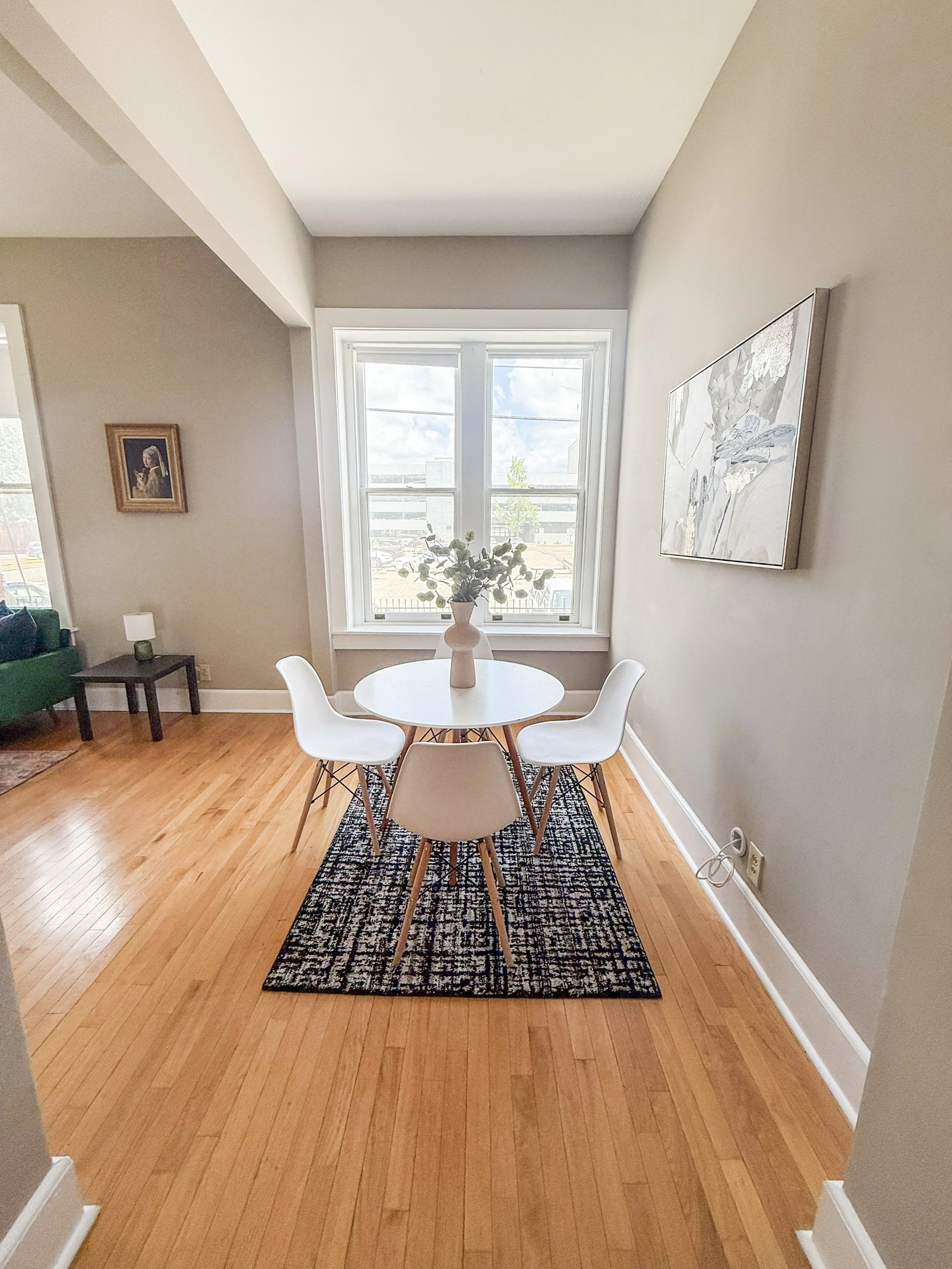 4 - Dining Room.jpg