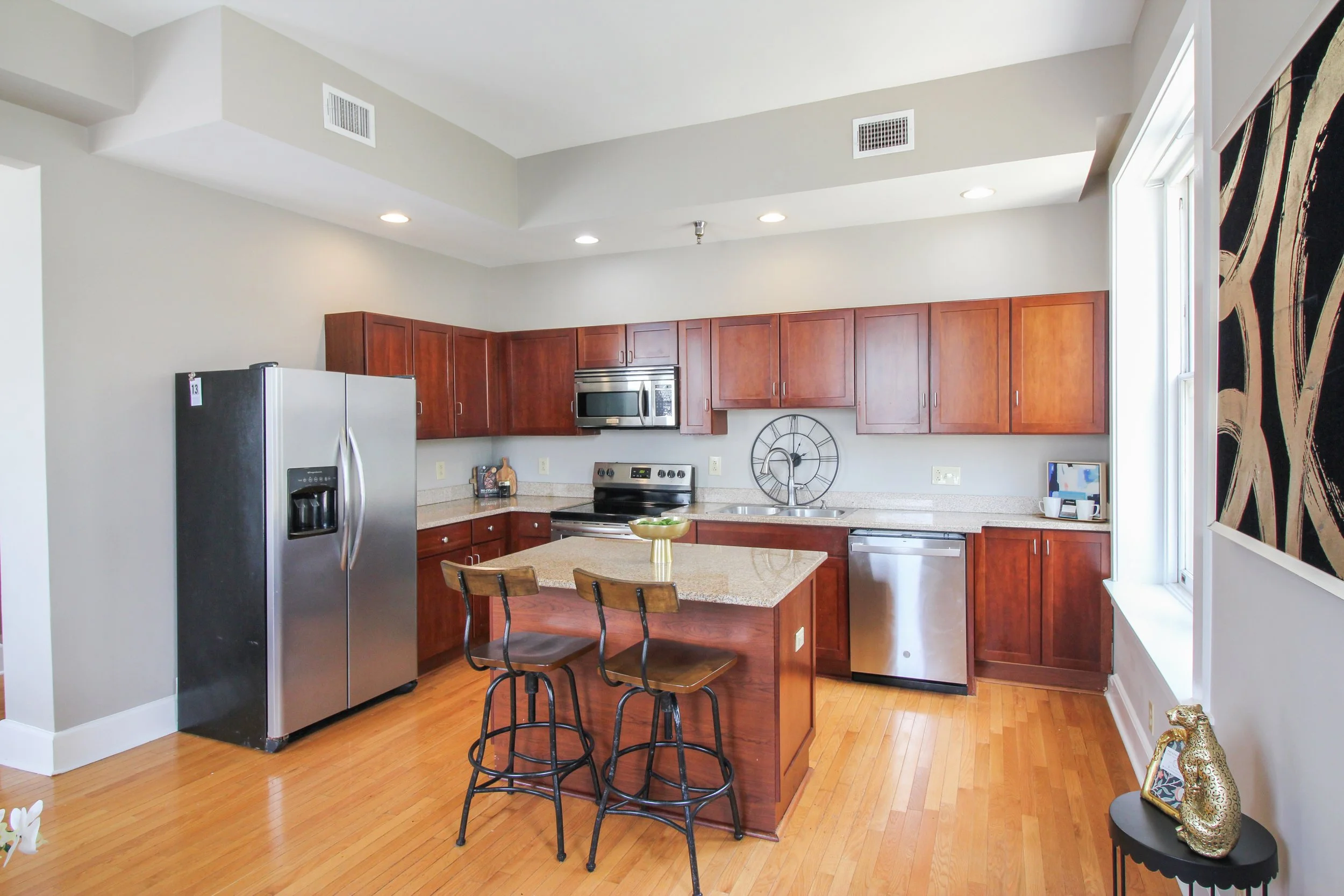 3 - Kitchen - 2.jpg