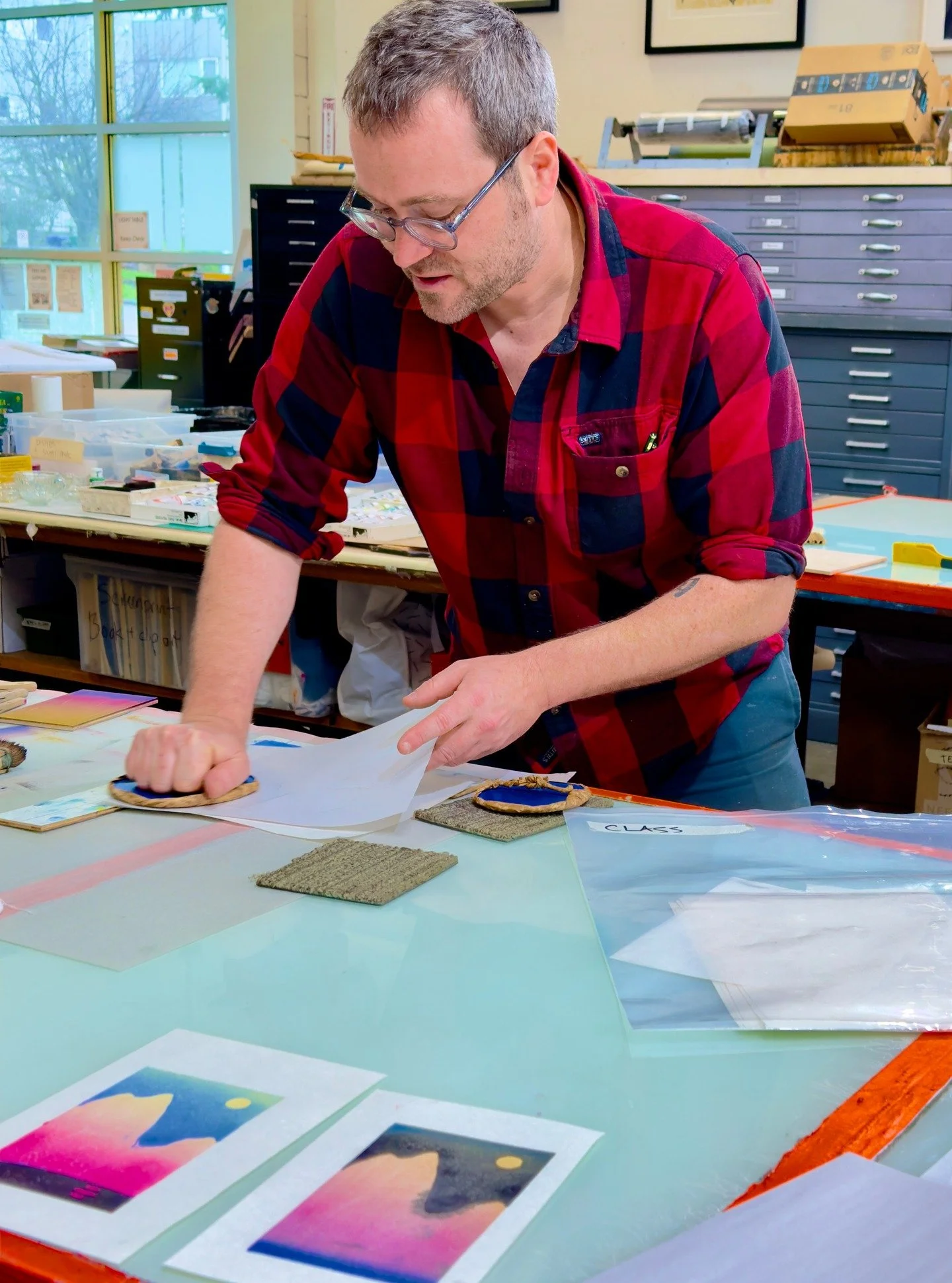 A few weeks ago I had the opportunity to assist @spitzattack with a great Mokuhanga workshop at @prattfinearts This was a remarkably talented group of students who produced unique and original prints. The next opportunity to take this workshop is Sat