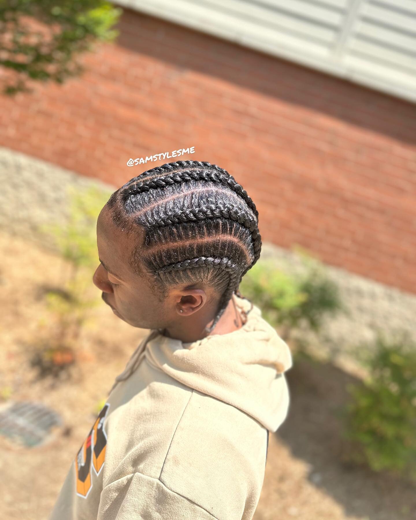Thick hair is not a problem over here 💪🏼 #samstylesme #menbraidstyles #charlottemenbraids #cltbraids #charlottebarber #charlottehair #charlottehairstylist #charlottenc