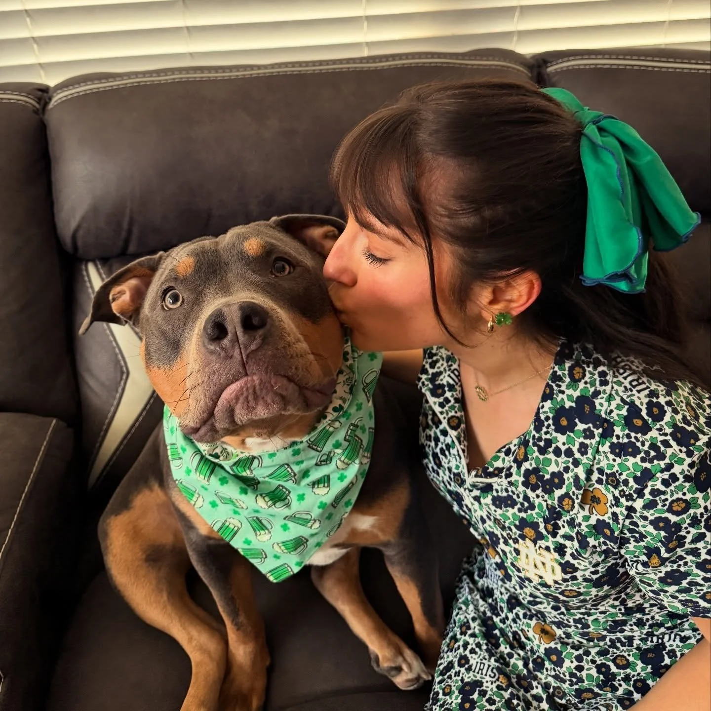 May the luck of the Irish be with you!!! 🍀🌈🇮🇪 #kissmeimirish #shamrock #goirish #notredame #stpatricksday