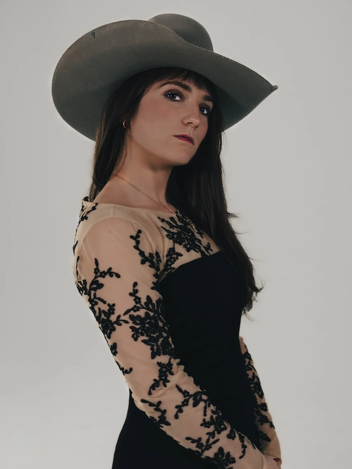 Please enjoy these stunning photos while you bump God Ain&rsquo;t Gonna Ask which came out YESTERDAY🥳 

Narrowing it down to one cover shot was TOUGH, so I'm sharing some more incredible photos thanks to @cameraworkbydelaney and @nashvillebacklot !!