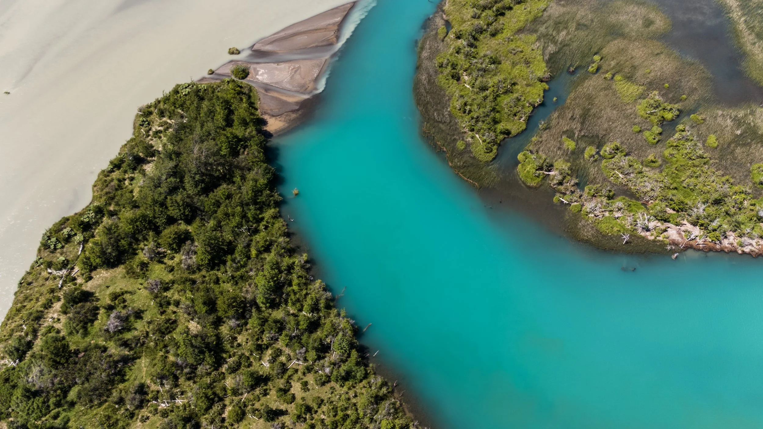 Confluence of freshwater rivers; mix of colours.