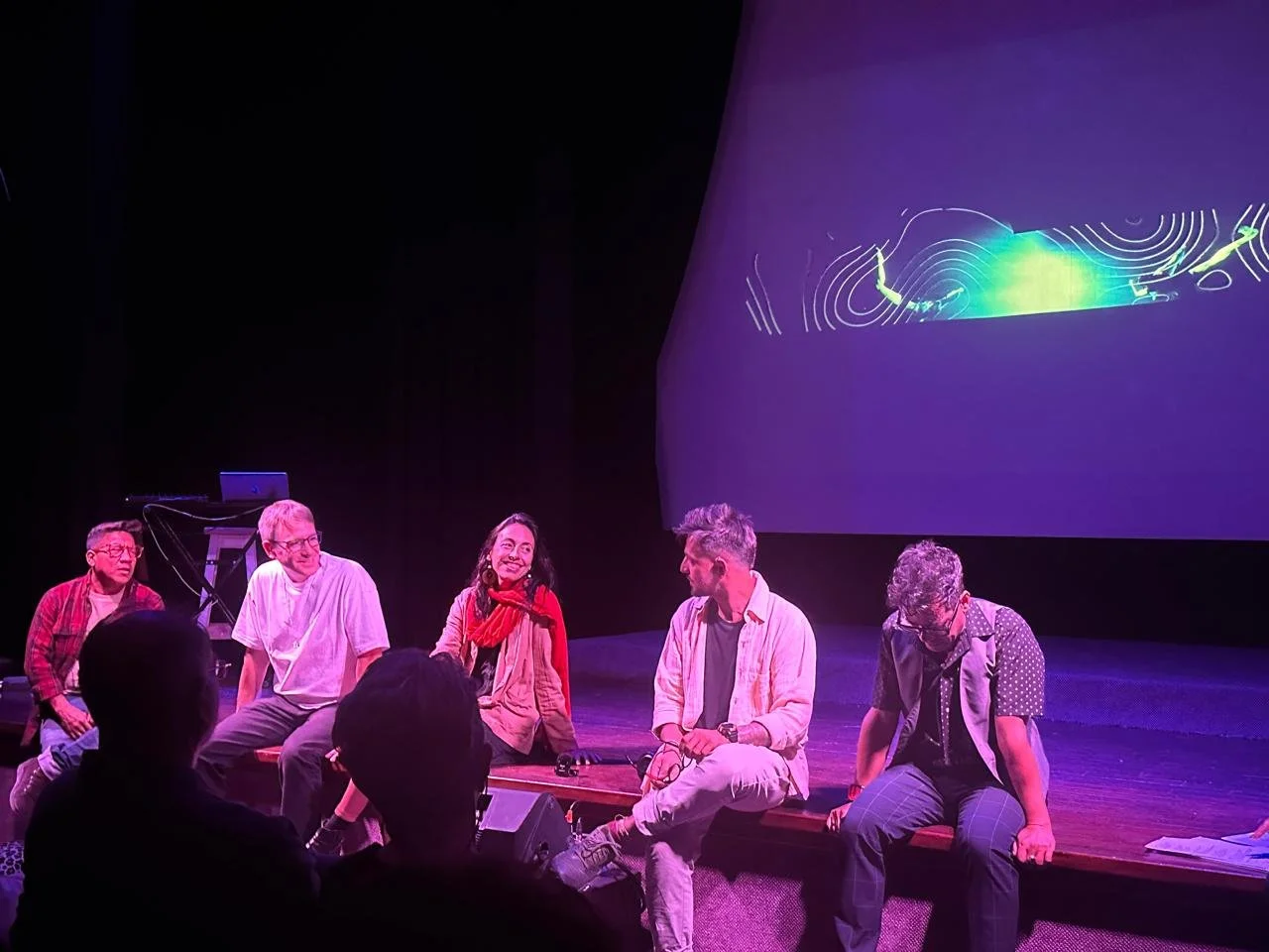 The Mermaid's Wait premiere at the El Uno y la Belleza theatre in Patagonia 