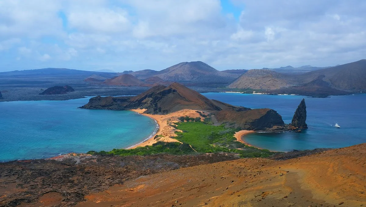 Isla Bartolome, beautiful lookout on the Galapagos Islands, admired during a Carpe Diem Holistic expedition