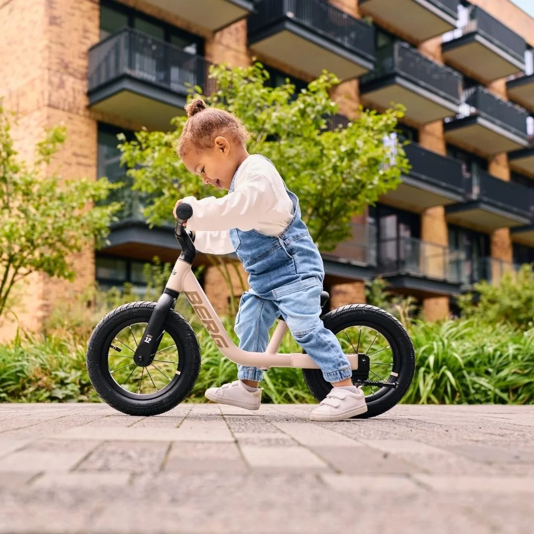 BERG MOOV 12 Sand Beige_4.jpg