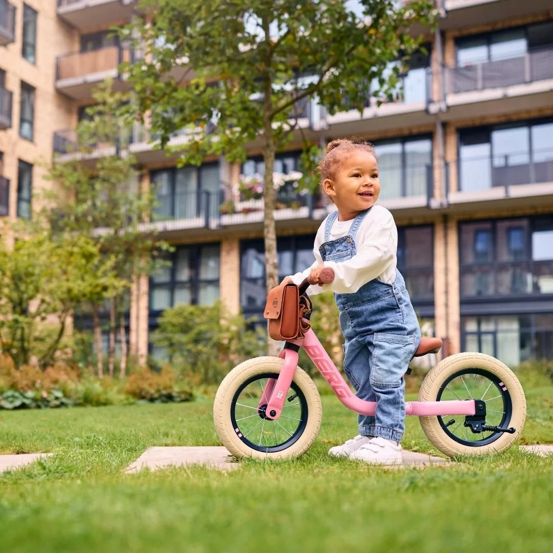 BERG MOOV 12 Retro Pink_3.jpg