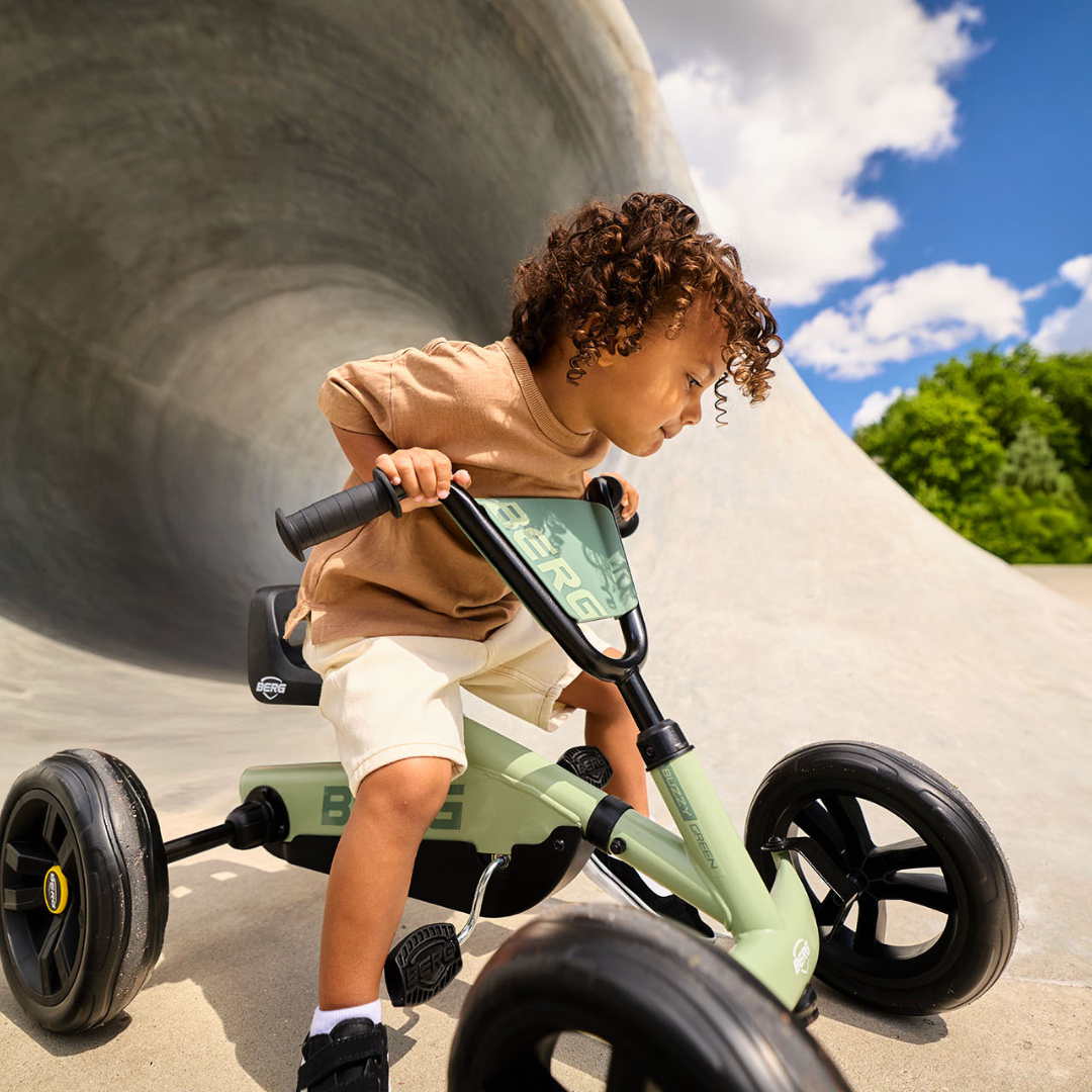 BERG Buzzy Grün_11.png