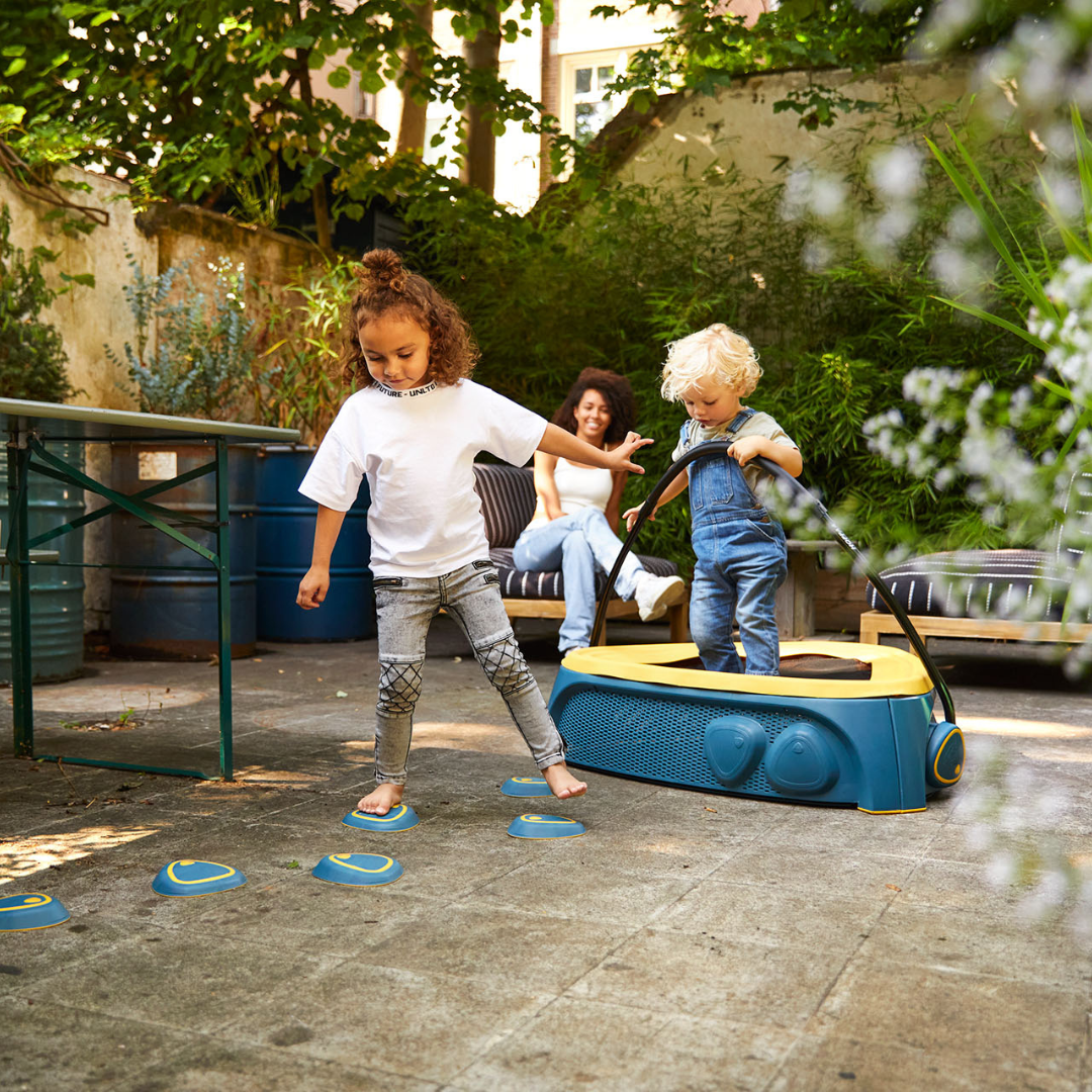 Hoppaa_Klein Kindertrampolin_Bild 6_36.15.10.00.png