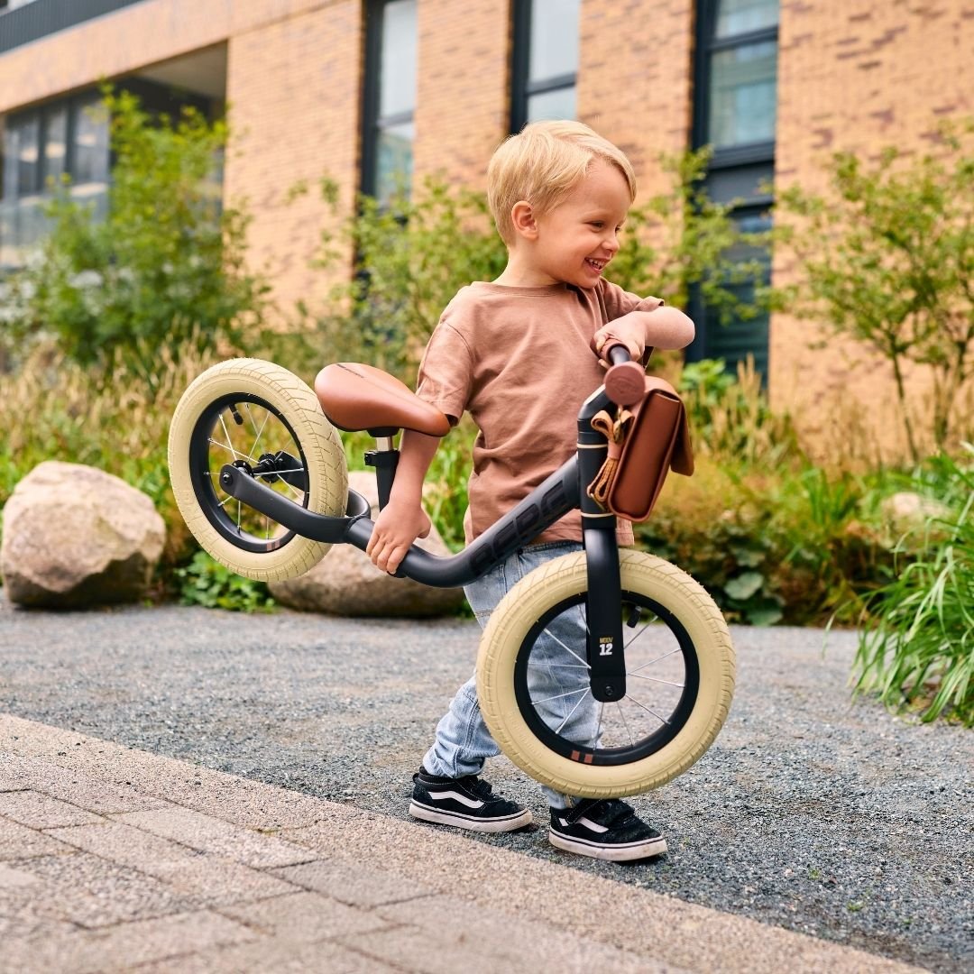 BERG MOOV 12 Retro Schwarz_2.jpg