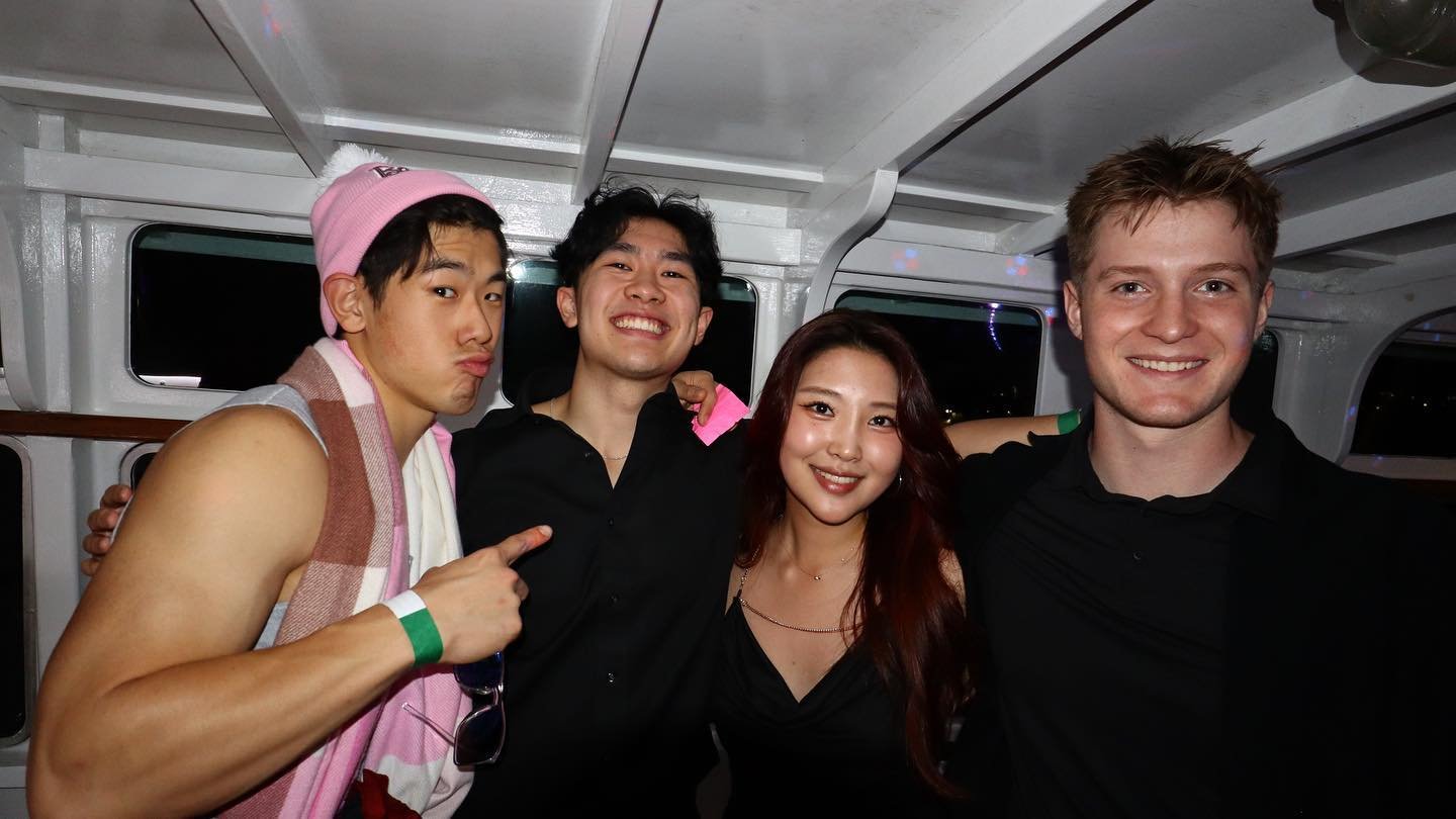 UQDSA Boat Cruise🛥️💖⭐️

Thank you for coming out to boat cruise! Hope to see you at GUDSA x UQDSA mixer! ⭐️🦷