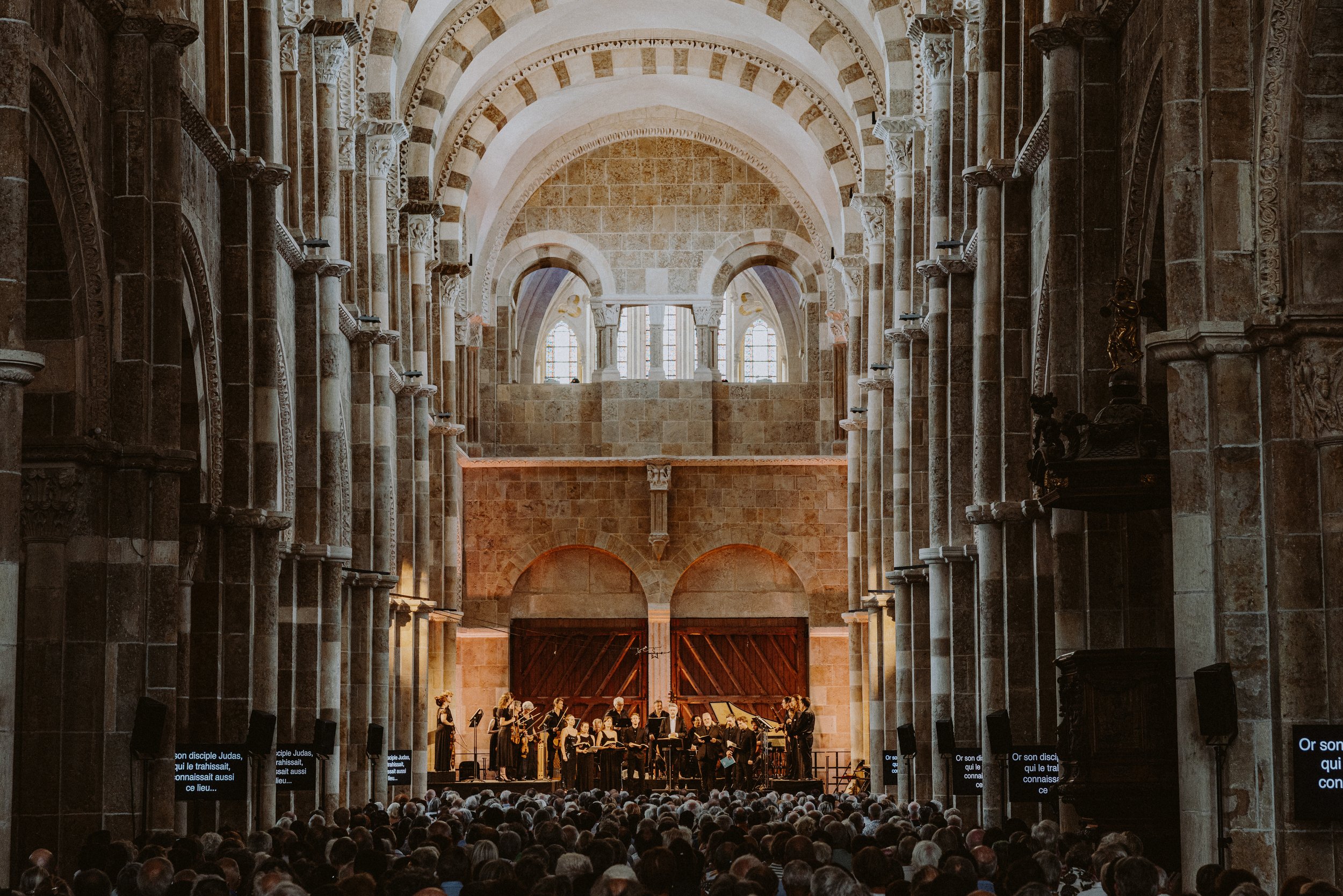 Vézelay: cité de la voix, voix de fêtes.