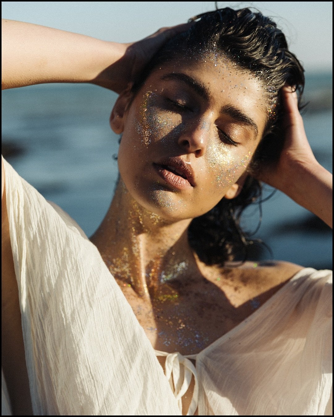 mermaid magic on Brighton shores ✨

model: @anavizuu
HMUA: @charlie_sman_makeup

#londonphotographer #brightonphotographer #fashionphotographer #photographyuk #brightoncreative #fashionphotography #canonphotography #creativeportraits @canonuk #beachp