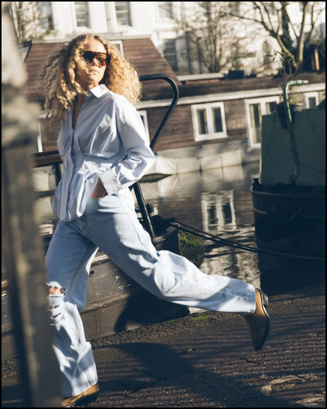 SS&rsquo;26&nbsp;@sacjeans in London✨

Photographer:&nbsp;@daria_szotek
Creative director &amp; stylist:&nbsp;@elenikrt
Model:&nbsp;@biancagasbarri @elitemodelworle
HMUA:&nbsp;@tamaratott
Video:&nbsp;@angieymeraj

#londonphotographer&nbsp;#fashionpho