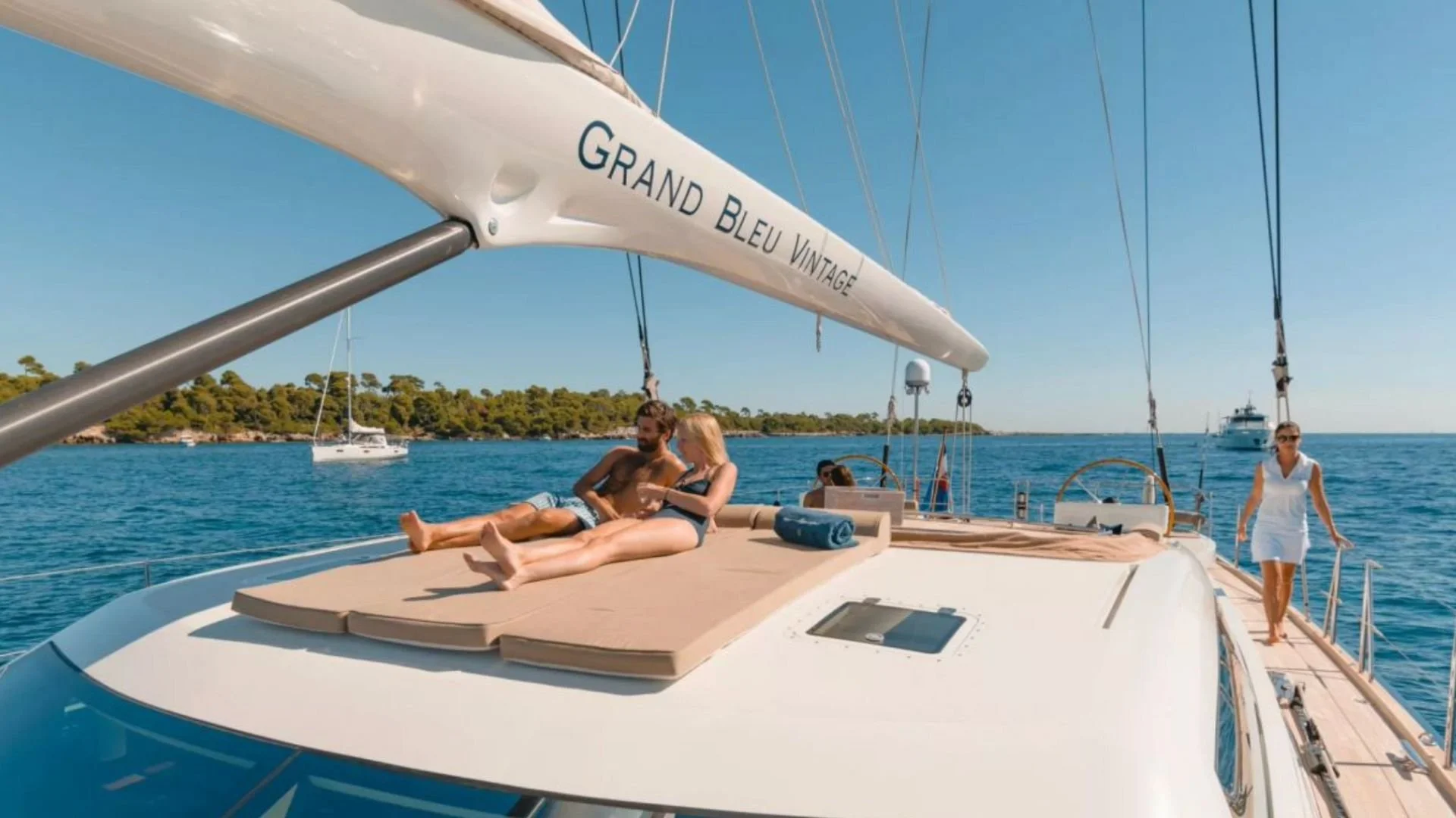 S:Y Grand Bleu Vintage_13_CP Yachts_1920x1080px.jpg