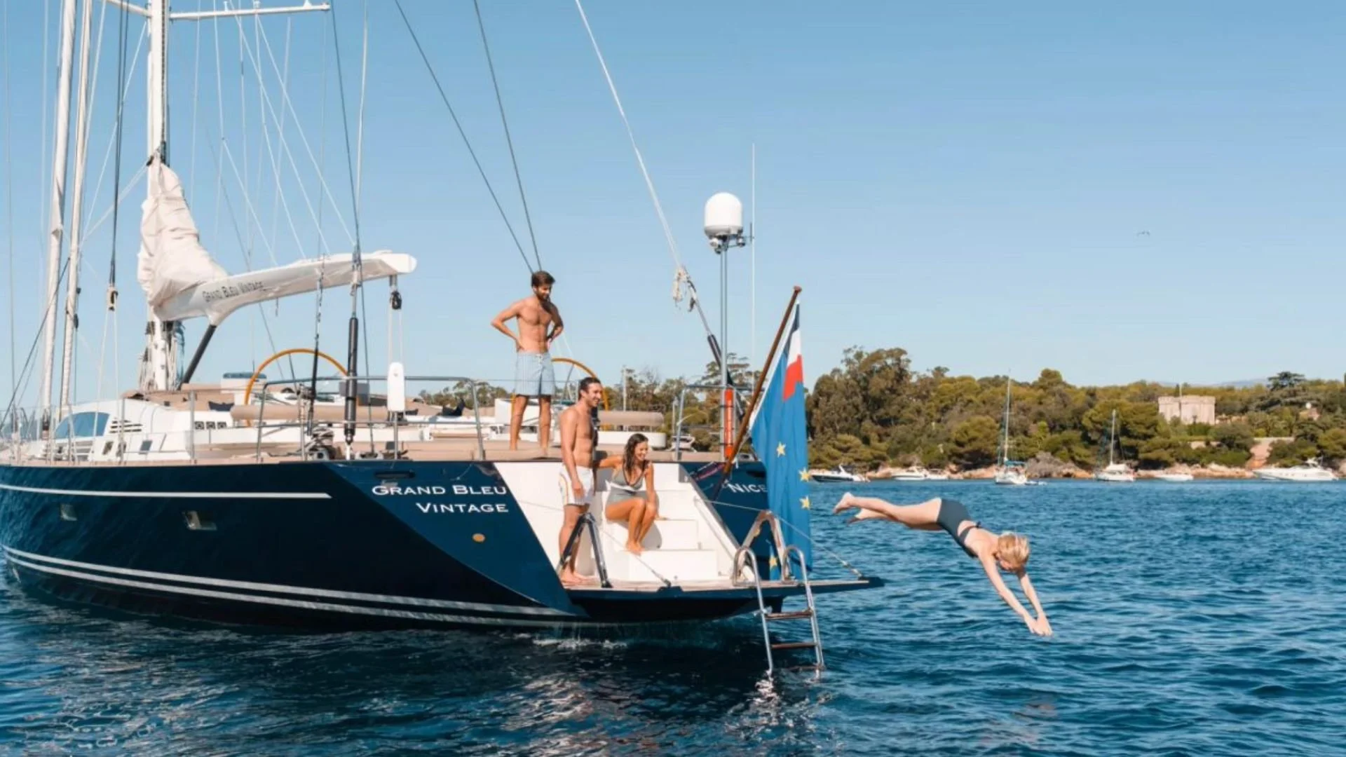 S:Y Grand Bleu Vintage_5_CP Yachts_1920x1080px.jpg