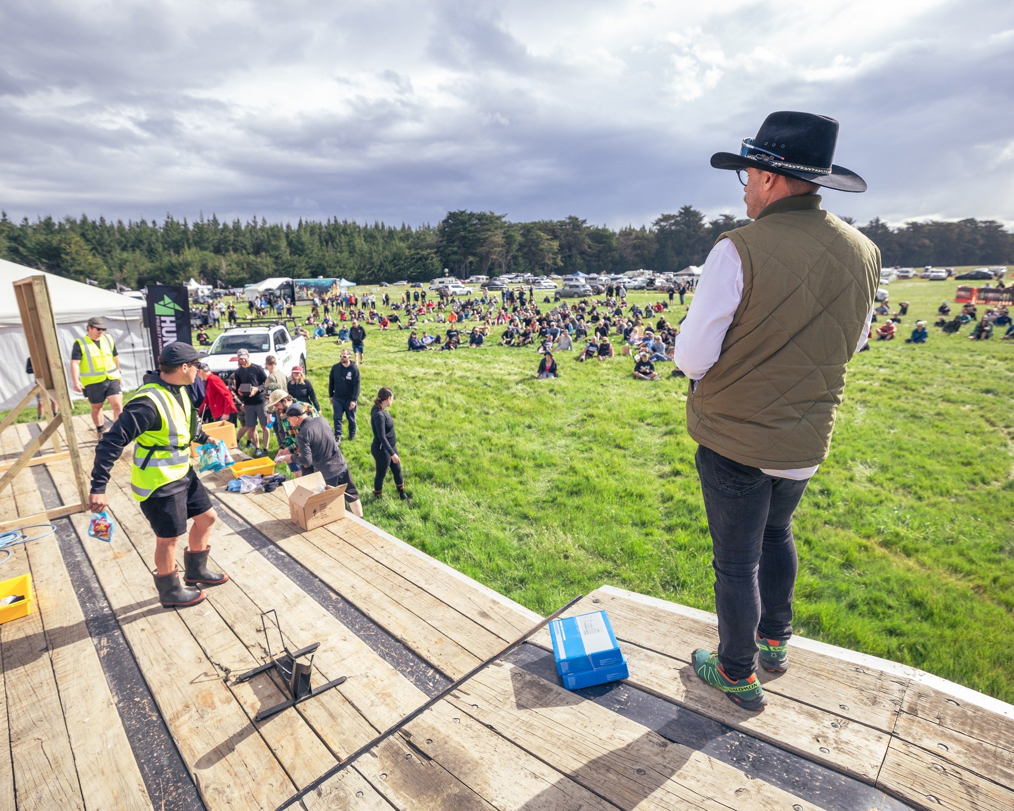 Prize giving, cold bevvies and a few freebies for the crew. 🍻

We always have plenty of prizes and awards to dish out, so stick around after the racing and make a day of it! 7th of November, book it in!