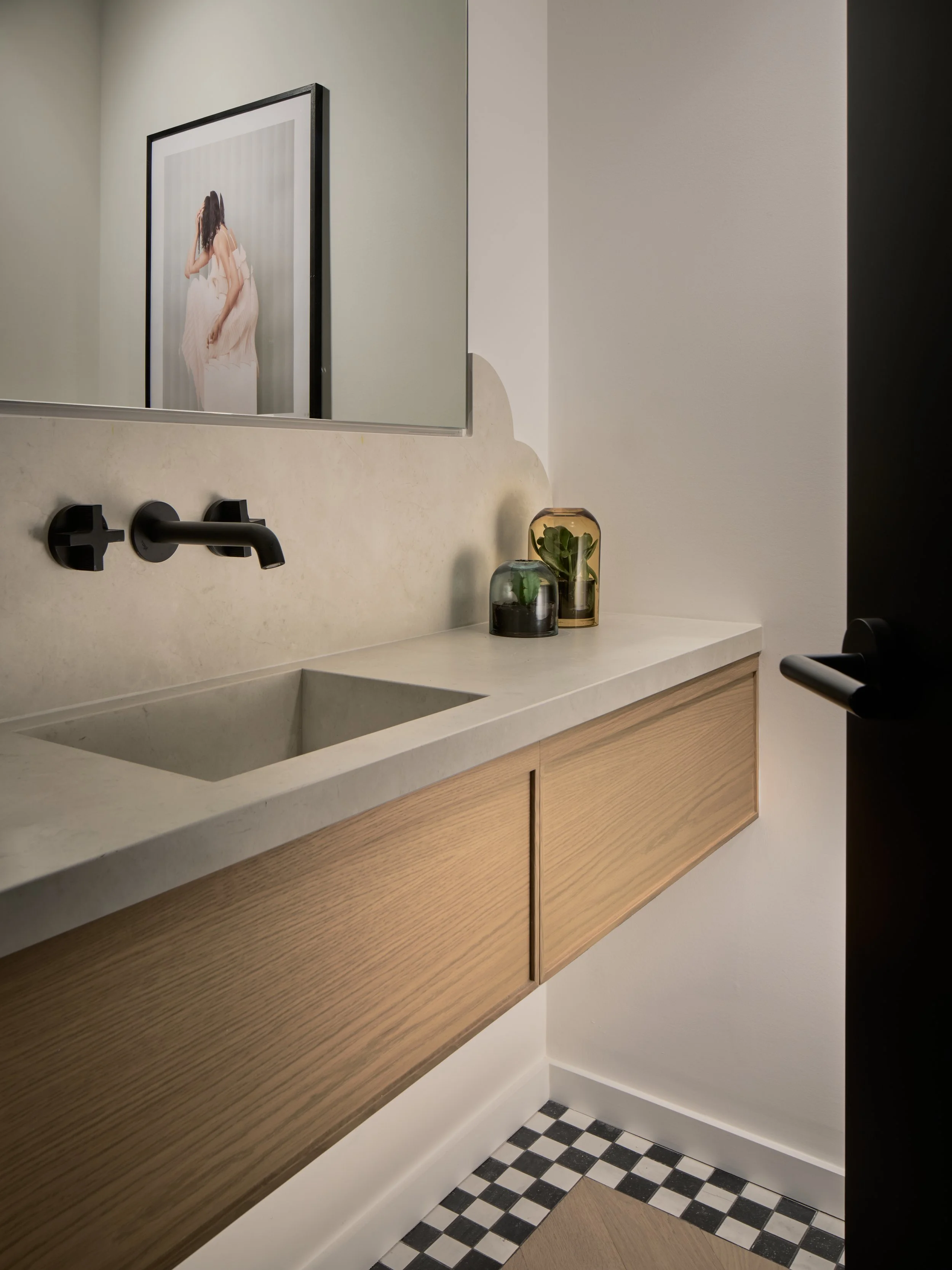 174-Studio Benu 20 Gormley.jpg