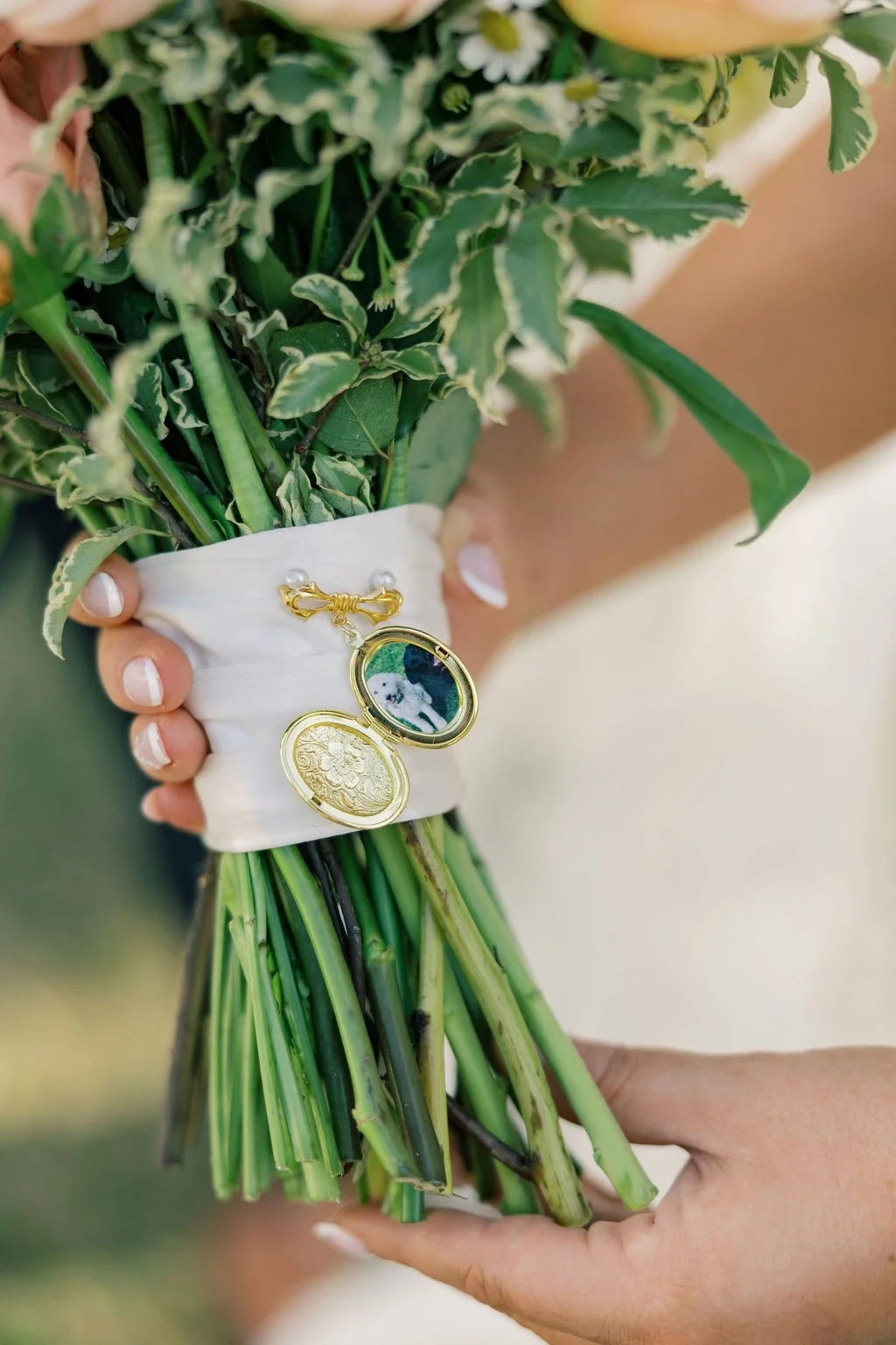 Heartfelt Ways to Honor a Loved One at Your Tallahassee Wedding
