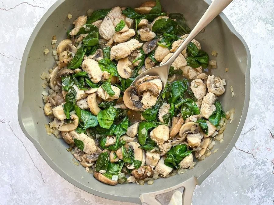 One-Skillet Chicken with Spinach &amp; Mushroom